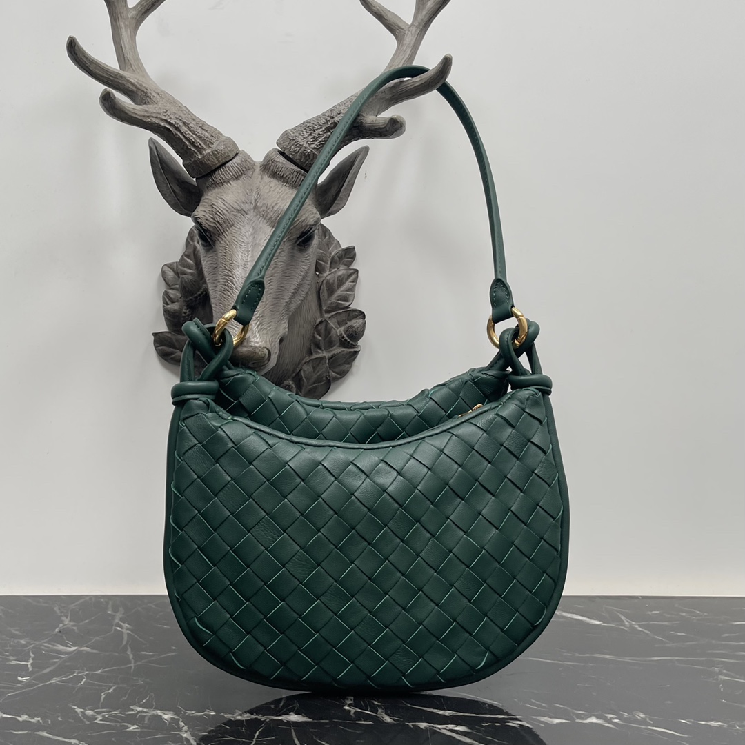 Bottega Veneta 不接受退换 仅限图片款图片色 Bottega Veneta :当下最 的Gemelli