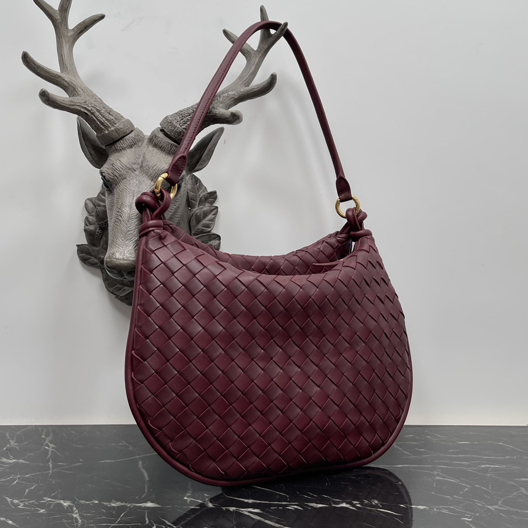 Bottega Veneta 不接受退换 仅限图片款图片色 Bottega Veneta Gemelli手袋 冬季秀场