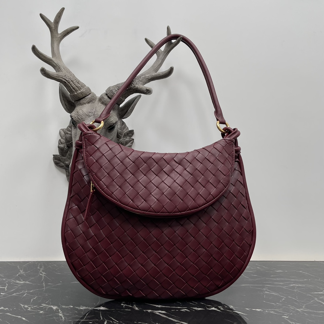 Bottega Veneta 不接受退换 仅限图片款图片色 Bottega Veneta Gemelli手袋 冬季秀场