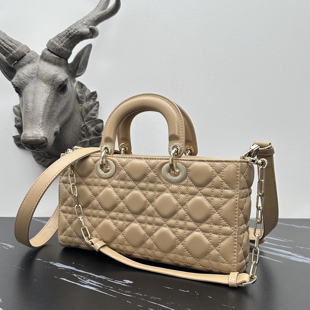 Italian lambskin Dior d-joy bag series