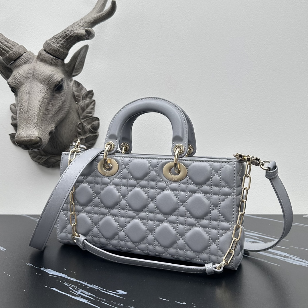 Italian lambskin Dior d-joy bag series