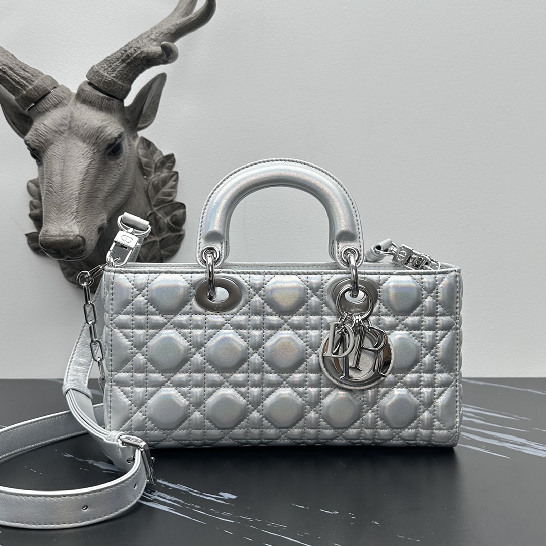 Italian lambskin Dior d-joy bag series