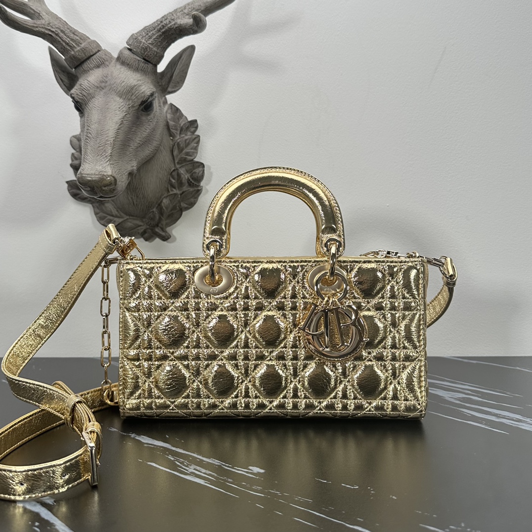 Italian lambskin Dior d-joy bag series