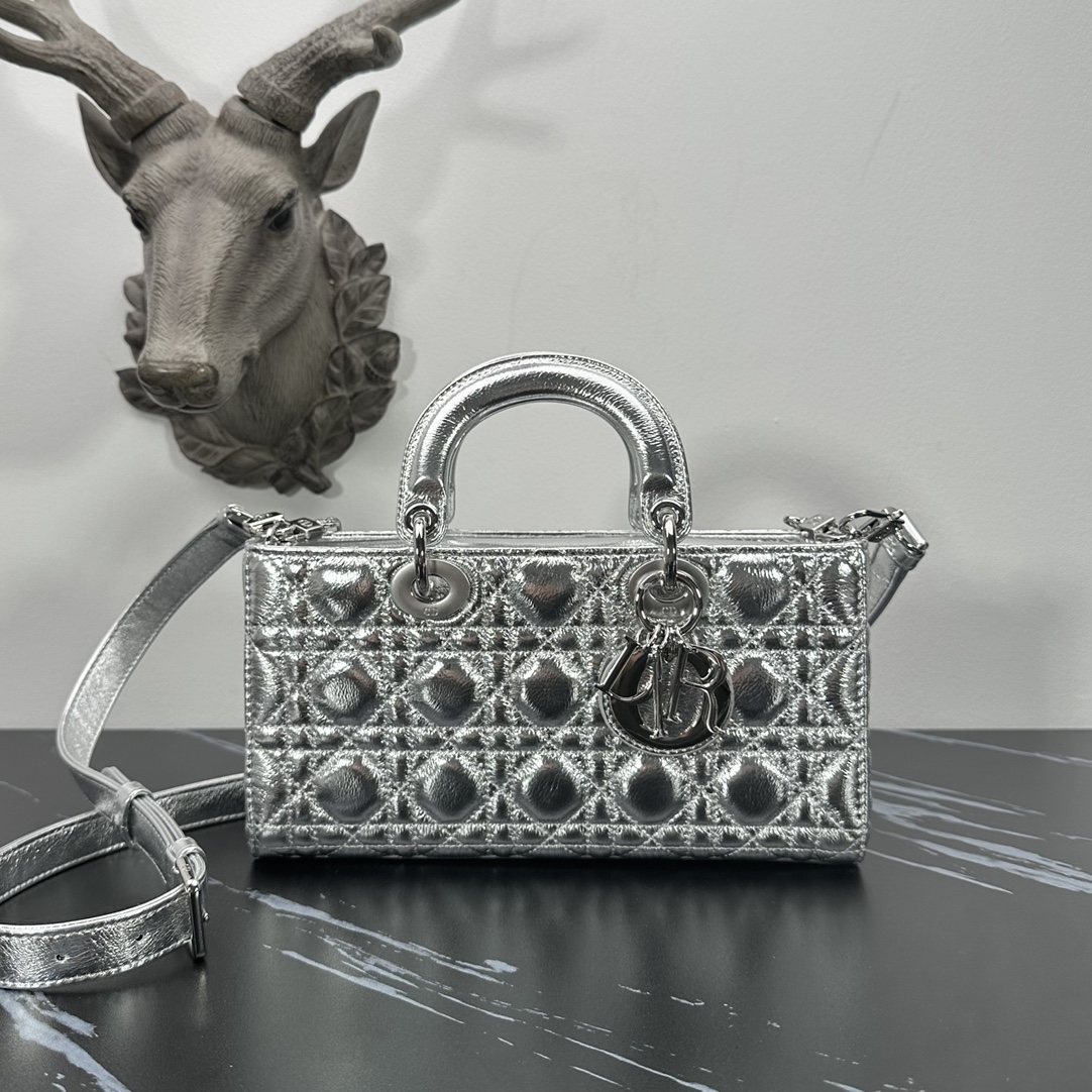 Italian lambskin Dior d-joy bag series