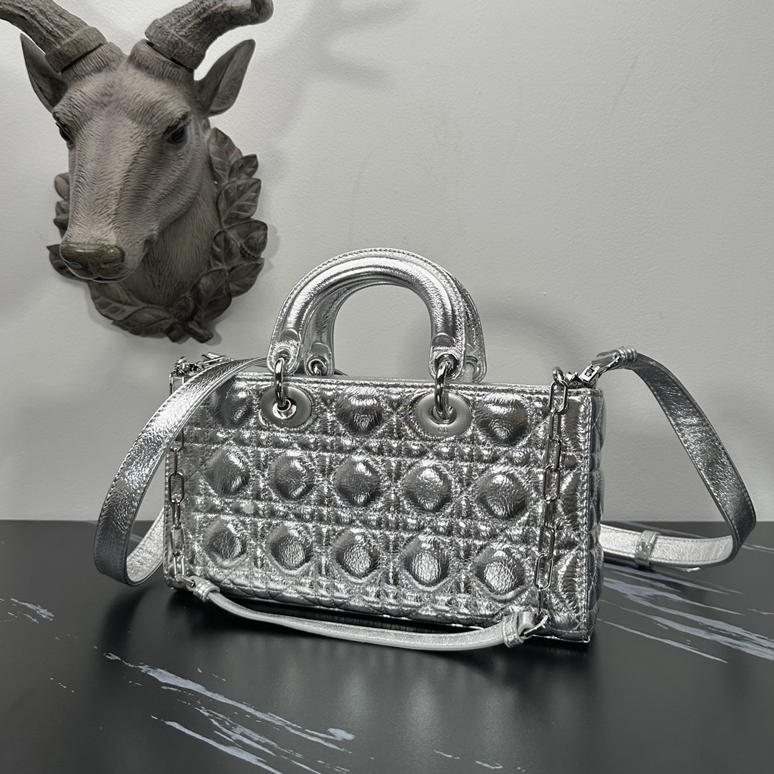 Italian lambskin Dior d-joy bag series