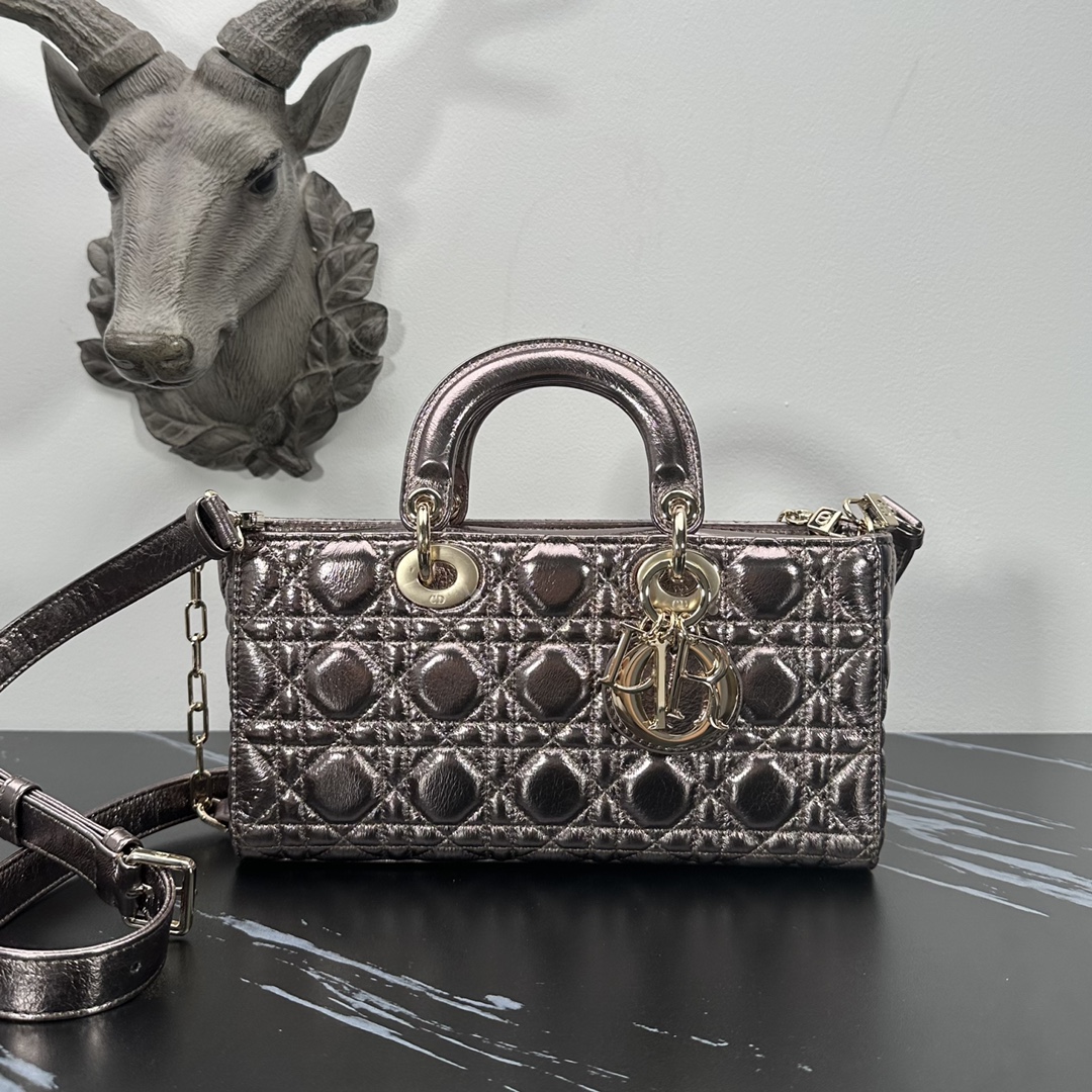 Italian lambskin Dior d-joy bag series