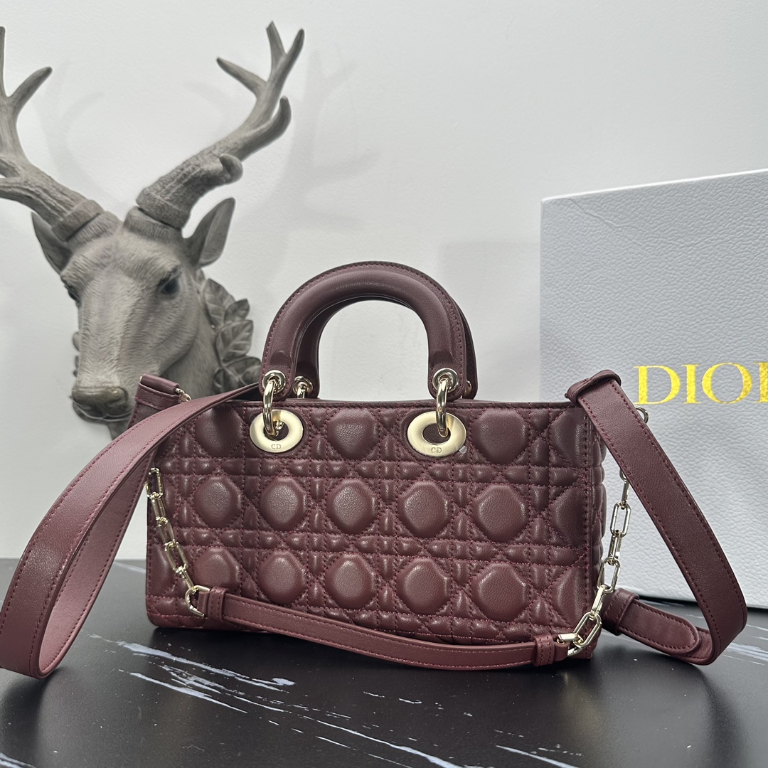 Italian lambskin Dior d-joy bag series