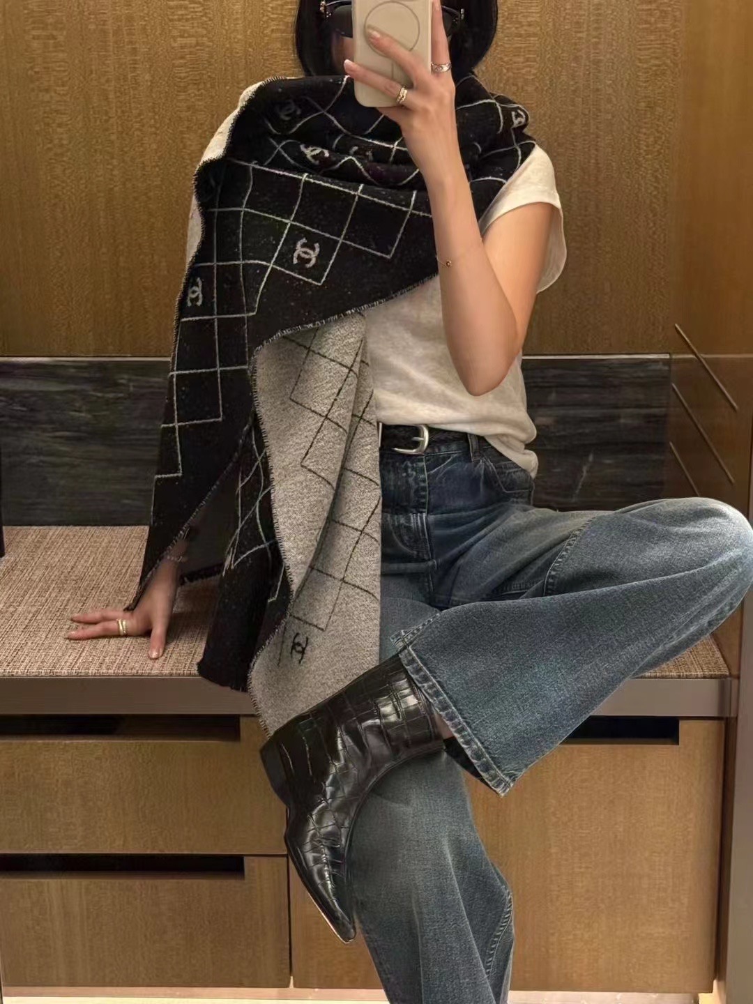 130💰香奈儿新款上新，羊绒围巾双面色
