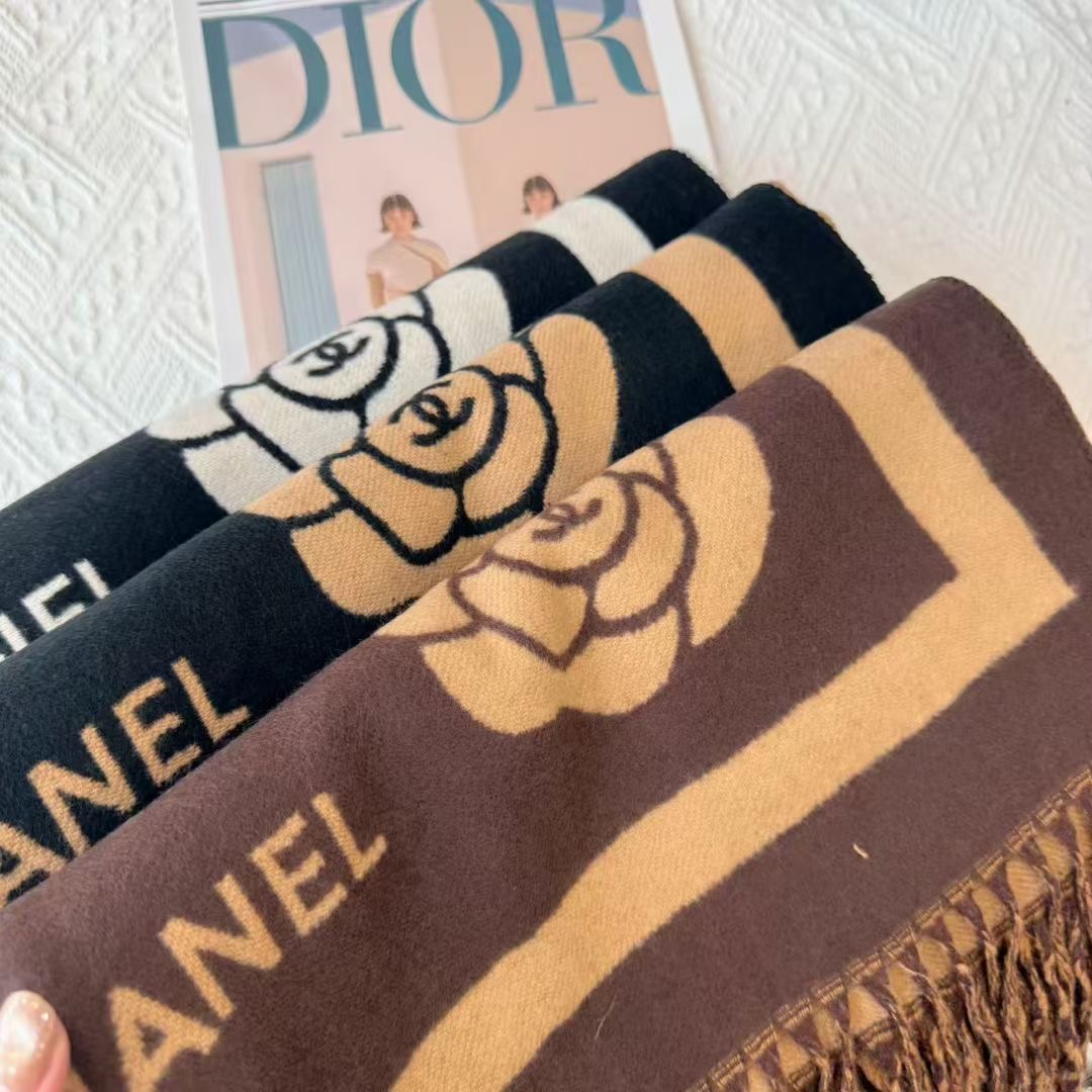 130💰CHANEL 小香上新，羊绒围巾4️⃣色
