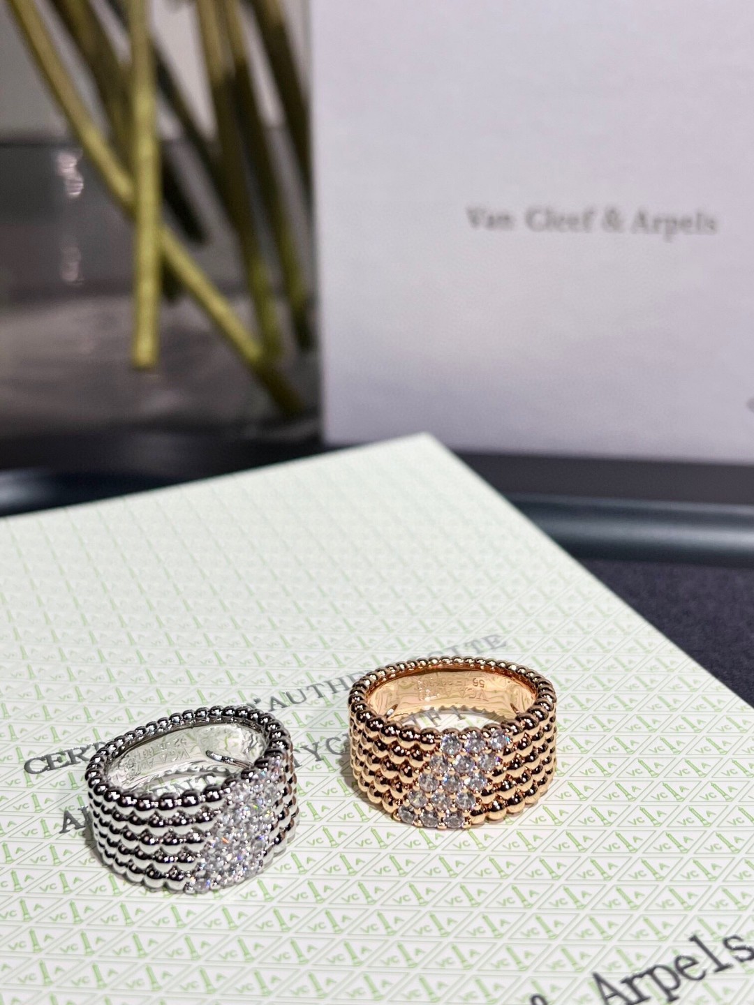“Querlee Series Rings: Wholesale Price 460 with Five Rows of Gold Bells”