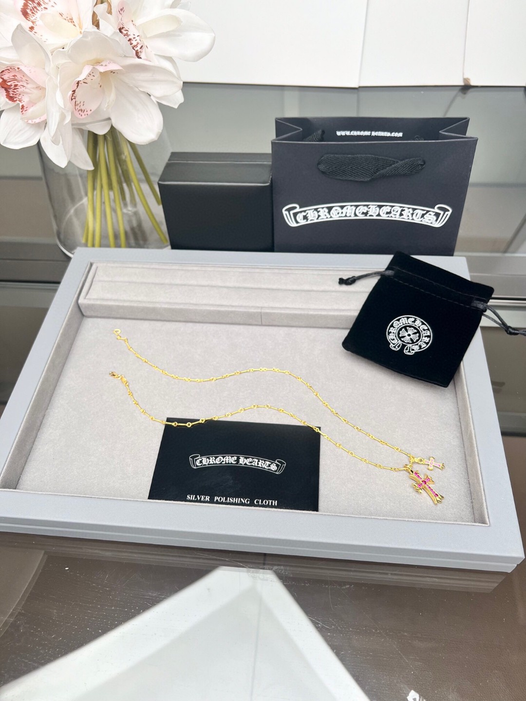 Pchrome hearts 22k镀金红钻双十字架项链，22k镀金红钻双十字架项链