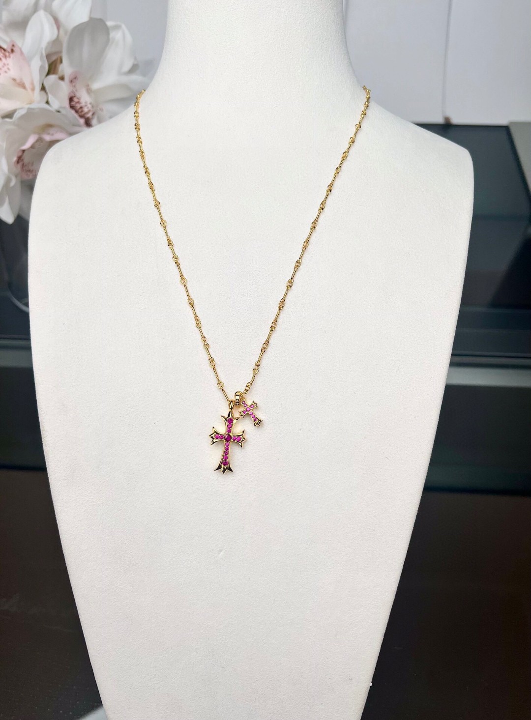 Pchrome hearts 22k镀金红钻双十字架项链，22k镀金红钻双十字架项链