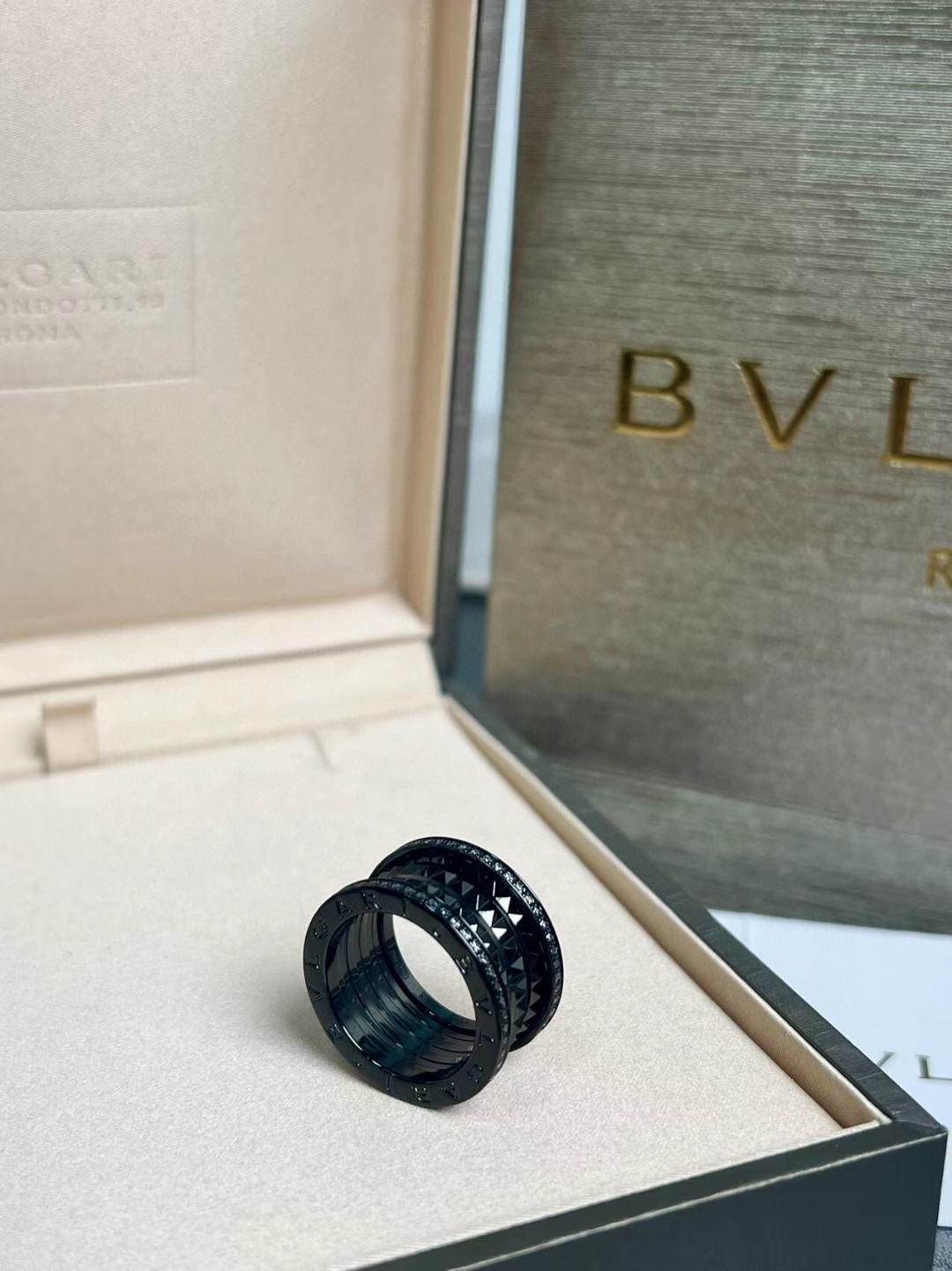 Bvlgari Haute Joaillerie Fine Jewelry Earrings Necklace Ring 4