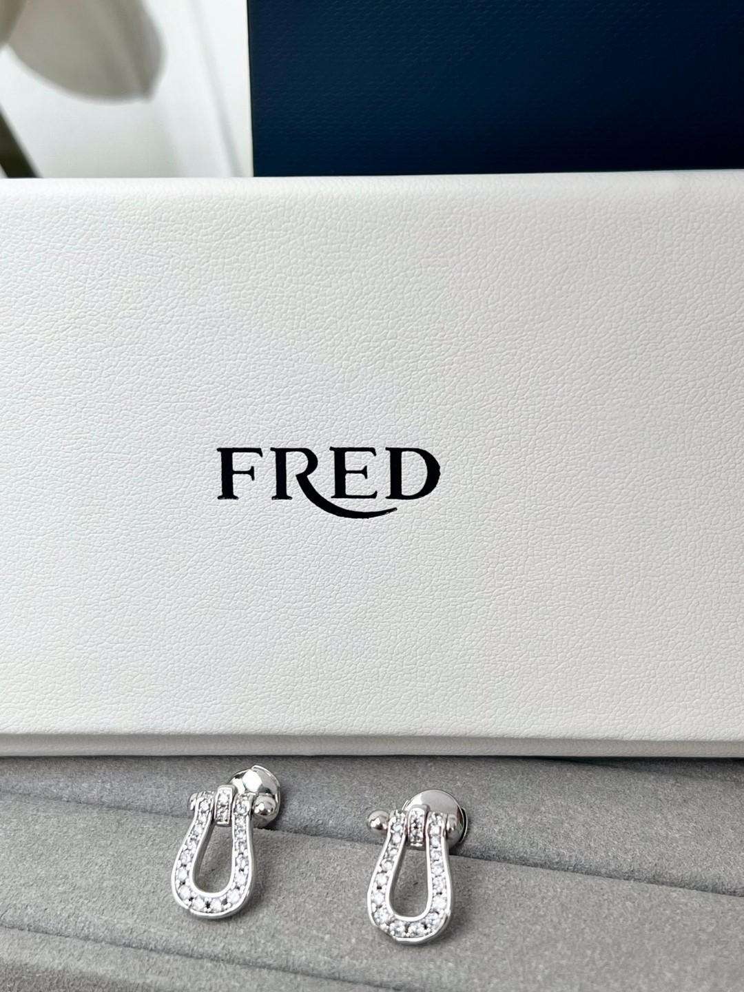 Stylish £280 Fred Maverick Earrings with 40 Round Drills for Fashionable Women. - 图片 6