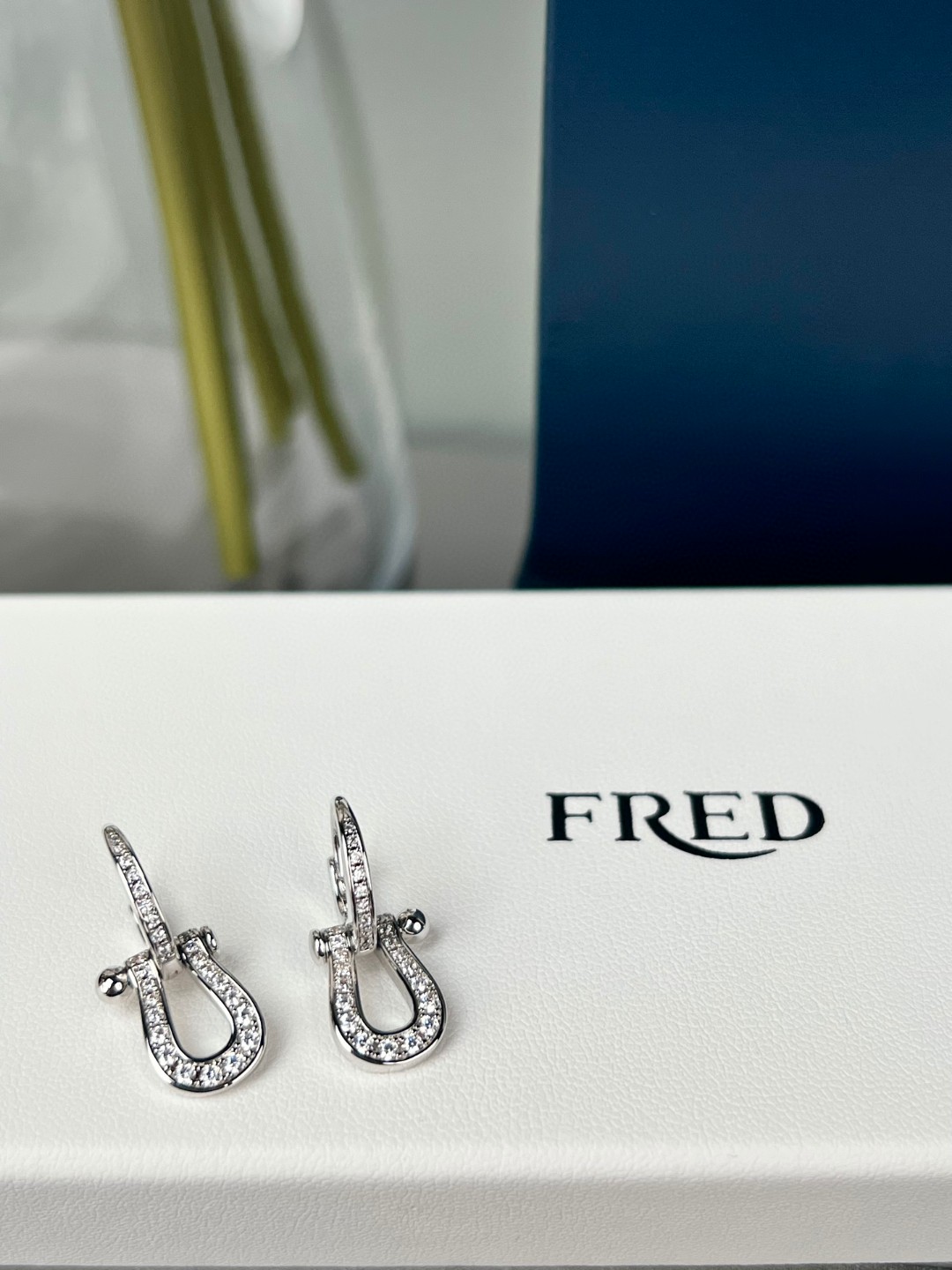 Fred Fre* 马蹄满钻耳环 Force10系列 璀璨美钻配灵动马蹄 干练又婉约