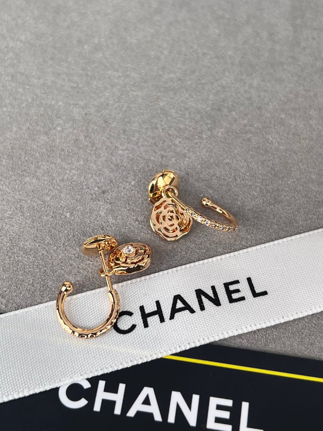 Chanel 香奶奶玫瑰金山茶花耳环～camelia系列18k金奢华珠宝 香家的山茶花不只是一朵花