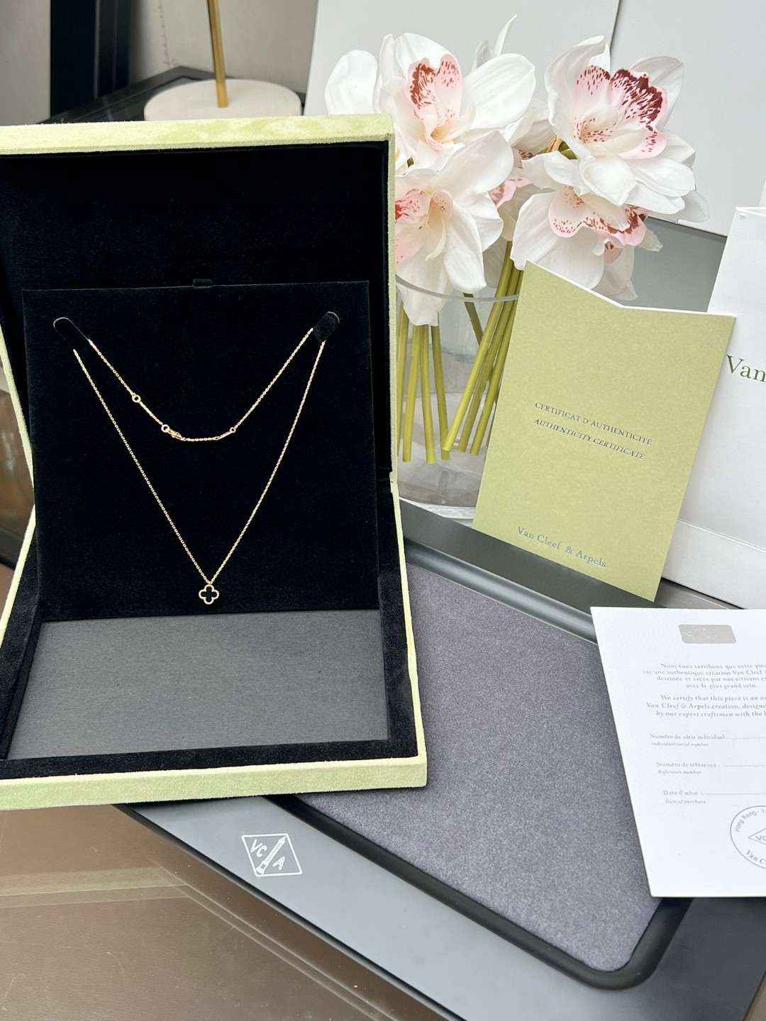 Колье чёрный