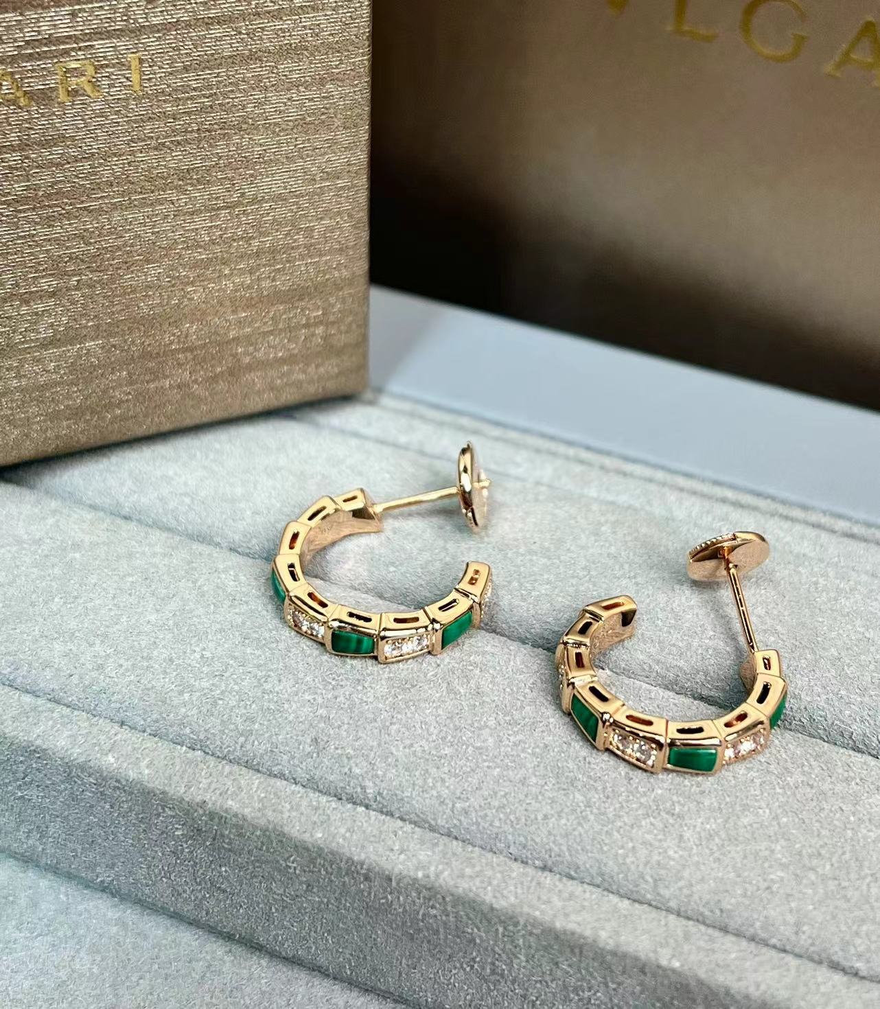 “Serzenti Snake Earring: Heartful and Fascinating Jewelry Collection” - 图片 3