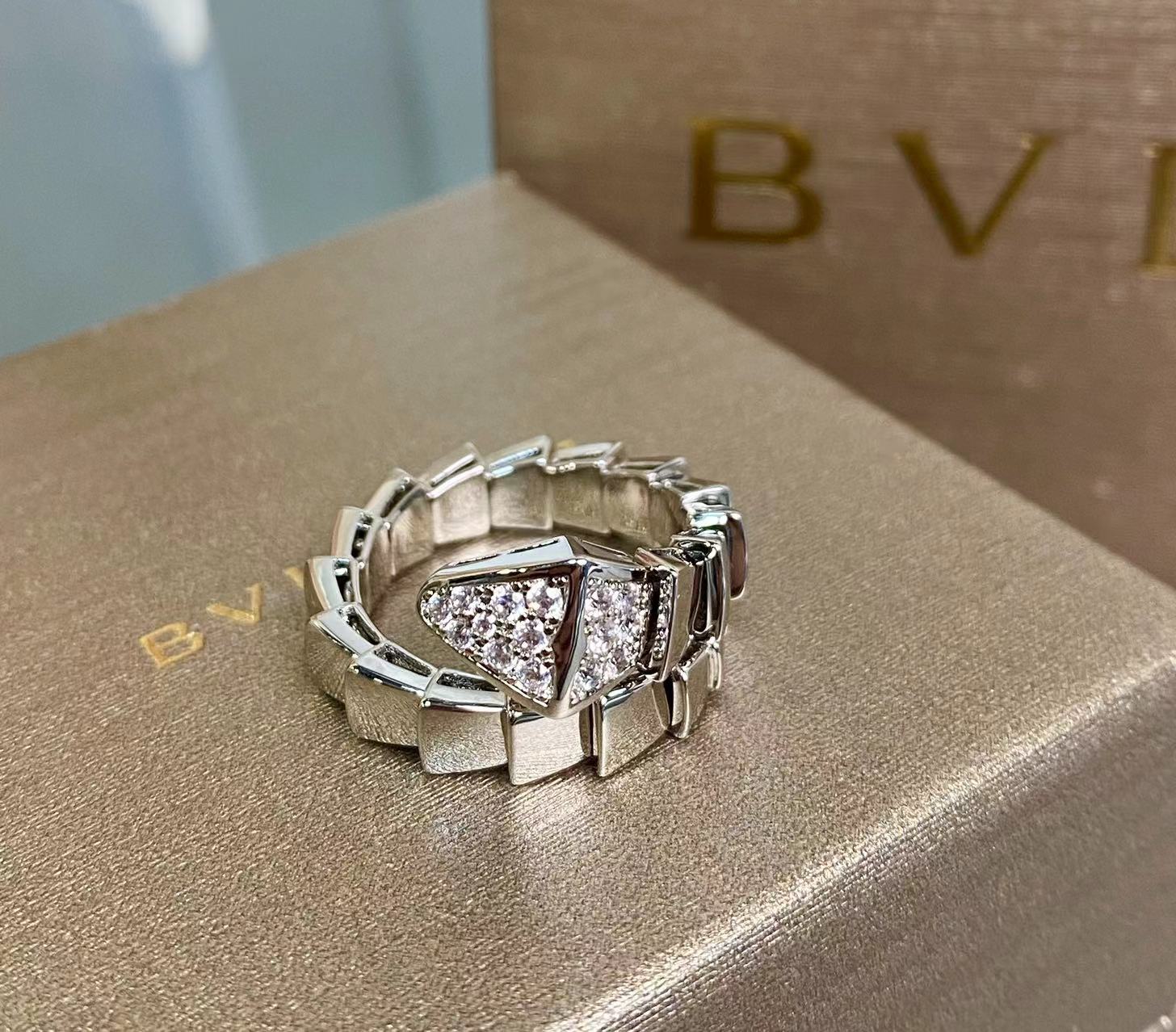 Serzenti Wide Jewelry Collection: Beauty and Harmony in Life-inspired Art - 图片 1