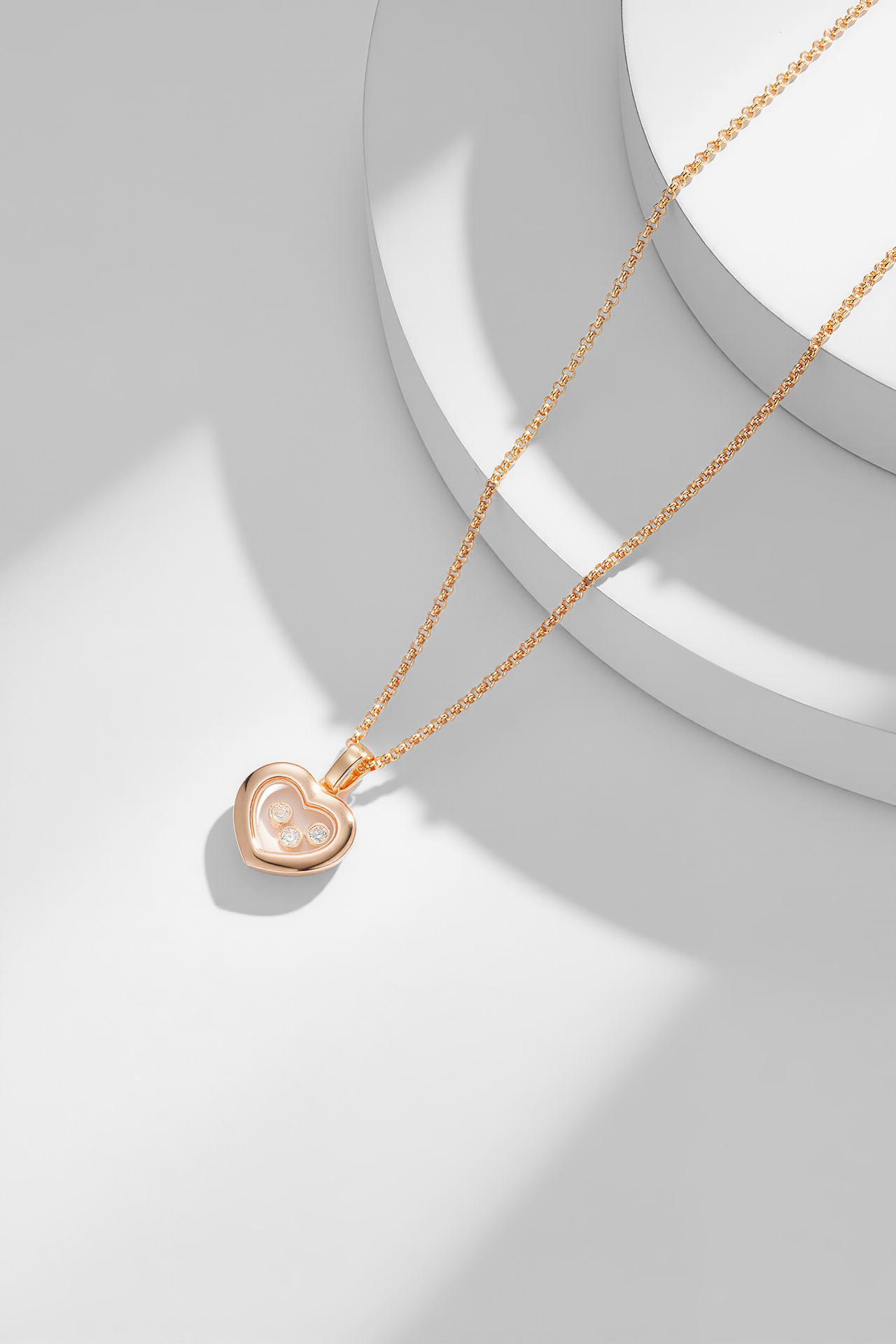 Xiaobong’s Happy Diamonds Design: Graceful and Moving Heart Detail Shines (£400) - 图片 2