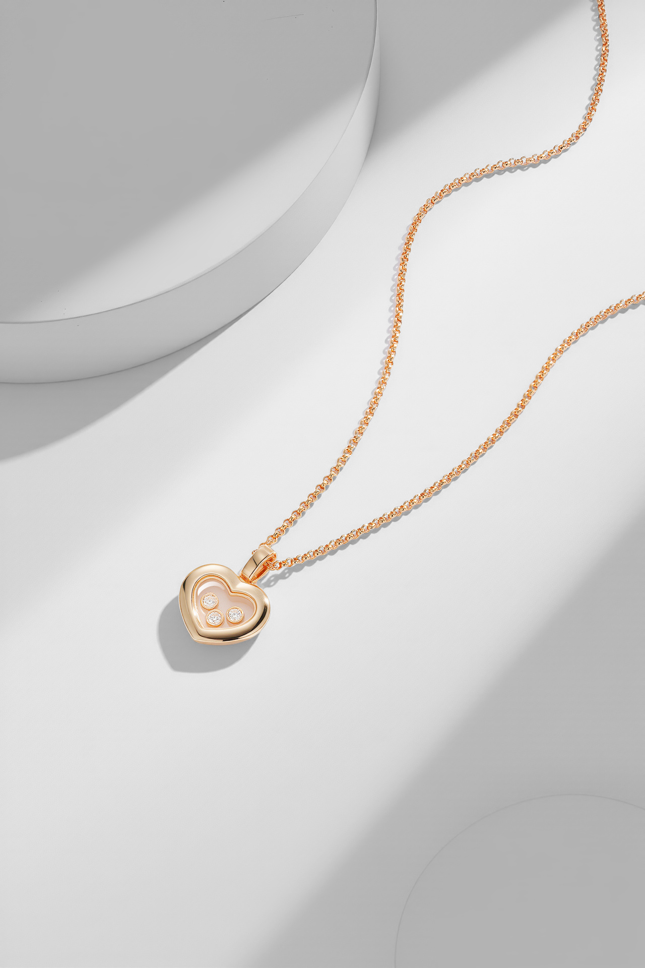 Xiaobong’s Happy Diamonds Design: Graceful and Moving Heart Detail Shines (£400) - 图片 1