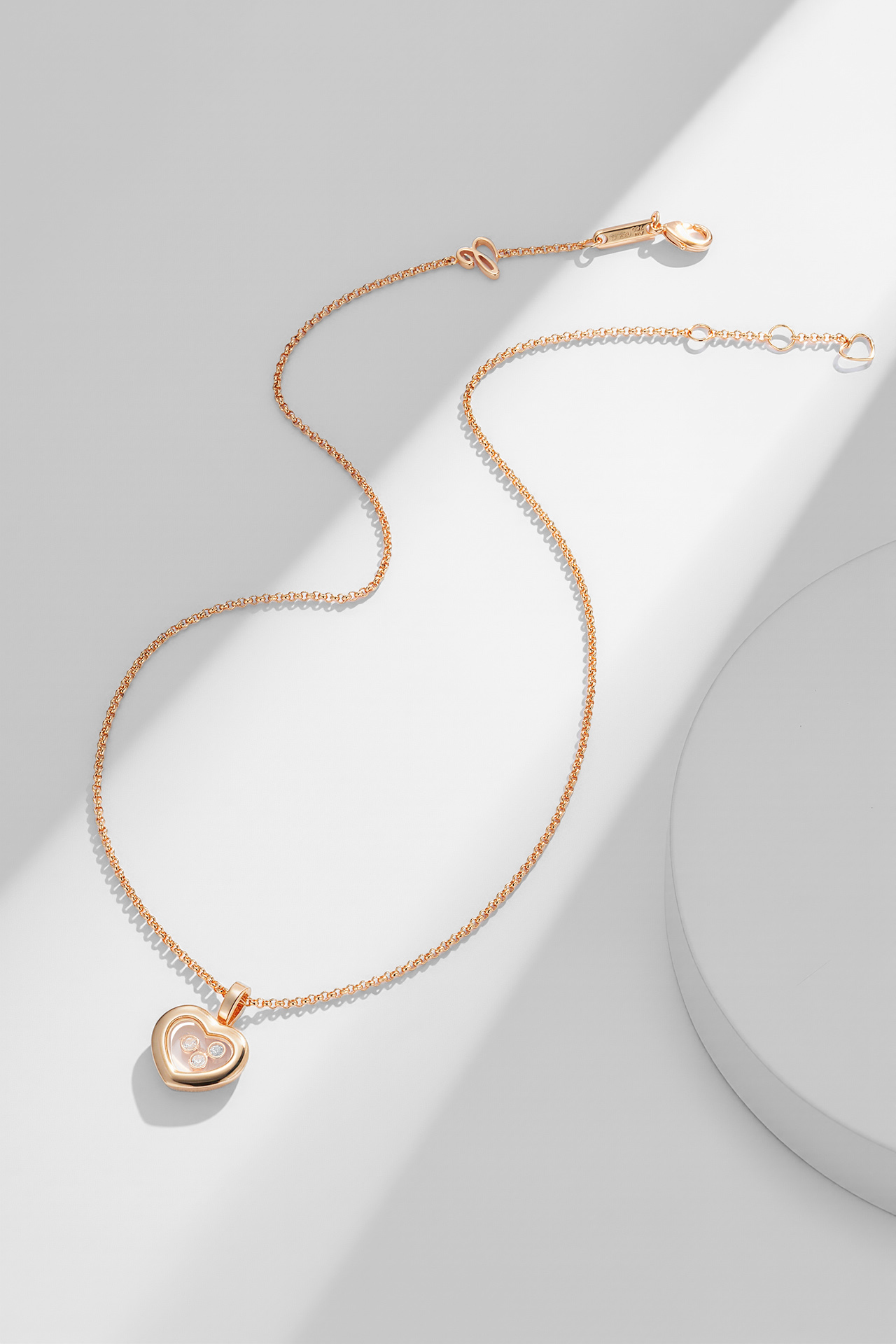 Xiaobong’s Happy Diamonds Design: Graceful and Moving Heart Detail Shines (£400) - 图片 4