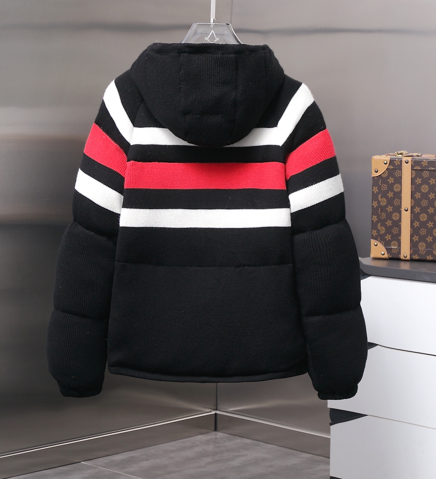 High-quality Prada knit coat with cashmere and down. Colors: Black, White. Sizes: S, M, L, XL.-Big cat