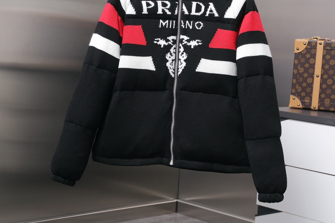 High-quality Prada knit coat with cashmere and down. Colors: Black, White. Sizes: S, M, L, XL.-Big cat