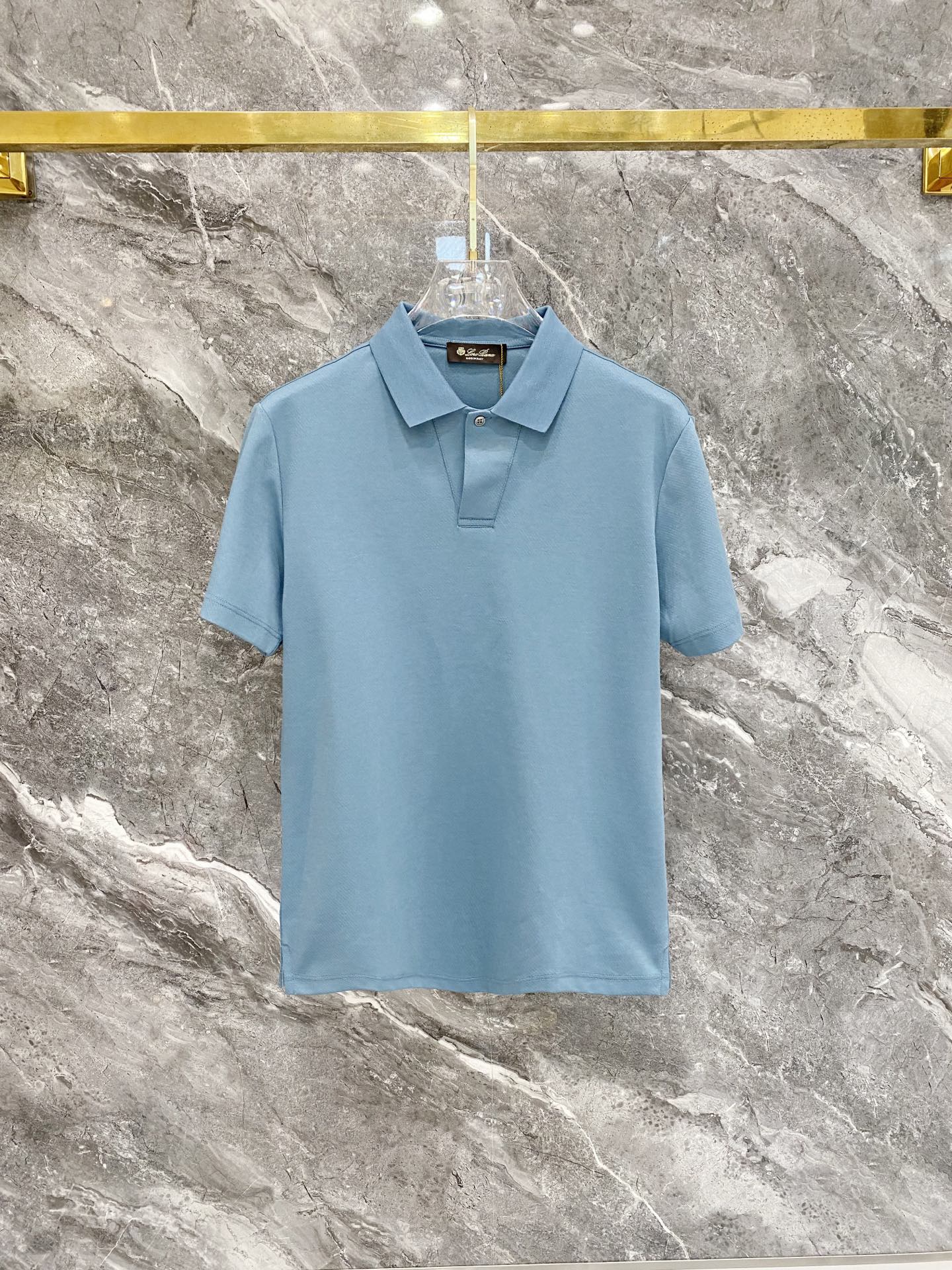 NO:154383,The counter official website will be released simultaneously! All accessories are customized for original products, and the trading company's genuine product orders. High-end custom imported fabrics are extracted from natural plant fibers. They are thinner than ordinary cotton fabrics. They feel soft and comfortable to wear. They are not easy to irritate the skin. The fabric is hygroscopic and breathable. Size: 48-56,,alexander wang19860909专柜官网同步发售！辅料全部原版定制出品,贸易公司真品订单.高级定制进口面料,以天然植物纖維提炼出来,比一般棉织物轻薄 手感柔软,穿着舒适 完全不易有刺激皮肤 面料吸湿性、透气性良好 尺码: 48-56,,alexander wang,Men's clothing