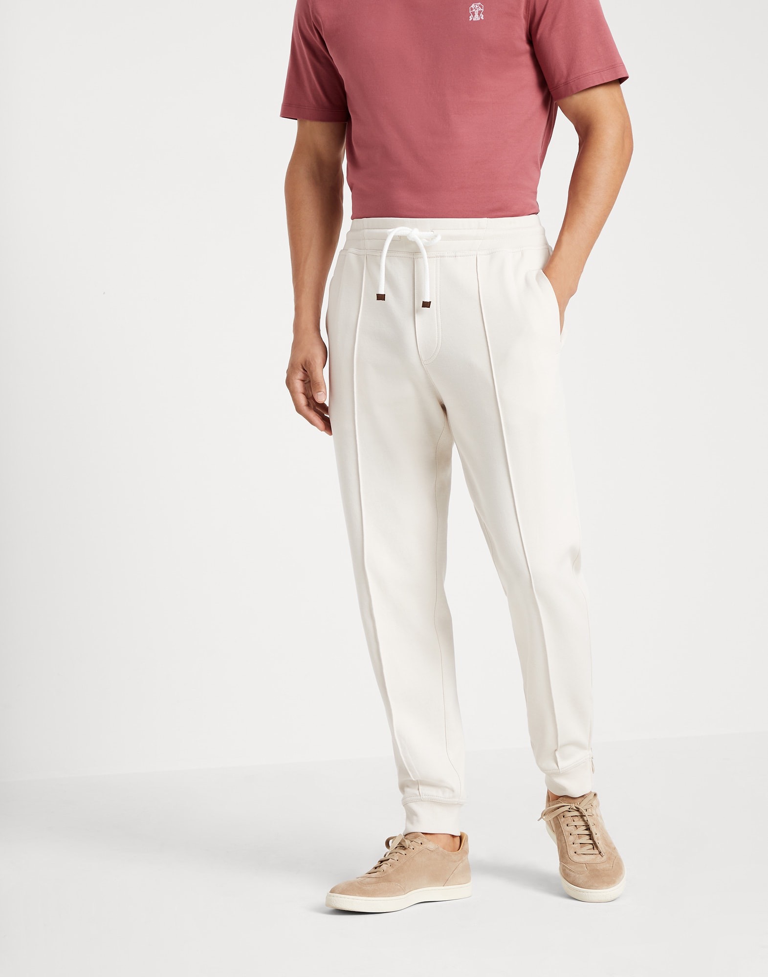 NO:502355,Top quality>Office official website is released simultaneously! All accessories are customized for original products, and the trading company's genuine product orders. High-end custom imported fabrics are extracted from natural plant fibers. They are thinner than ordinary cotton fabrics. They feel soft and comfortable to wear. They are not easy to irritate the skin. The fabric is hygroscopic and breathable. Size: 48-54,,alexander wang19860909顶级品质>专柜官网同步发售！辅料全部原版定制出品,贸易公司真品订单.高级定制进口面料,以天然植物纖維提炼出来,比一般棉织物轻薄 手感柔软,穿着舒适 完全不易有刺激皮肤 面料吸湿性、透气性良好 尺码: 48-54,,alexander wang,Men's clothing