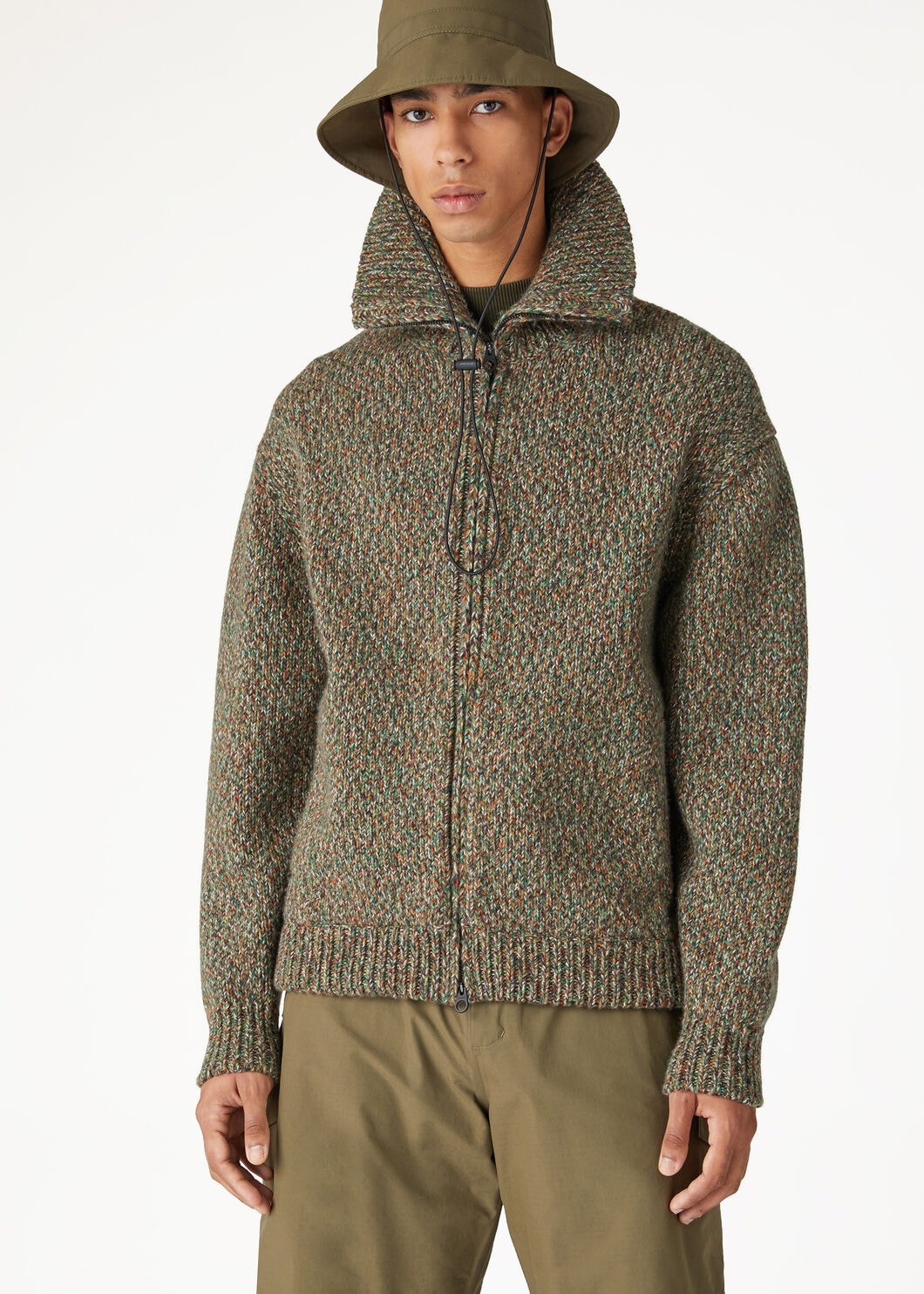 NO:510645,Top quality>Office official website is released simultaneously! All accessories are customized for original products, and the trading company's genuine product orders. High-end custom imported fabrics are extracted from natural plant fibers. They are thinner than ordinary cotton fabrics. They feel soft and comfortable to wear. They are not easy to irritate the skin. The fabric is hygroscopic and breathable. Size: s m L,,alexander wang19860909顶级品质>专柜官网同步发售！辅料全部原版定制出品,贸易公司真品订单.高级定制进口面料,以天然植物纖維提炼出来,比一般棉织物轻薄 手感柔软,穿着舒适 完全不易有刺激皮肤 面料吸湿性、透气性良好 尺码: s m L,,alexander wang,Men's clothing