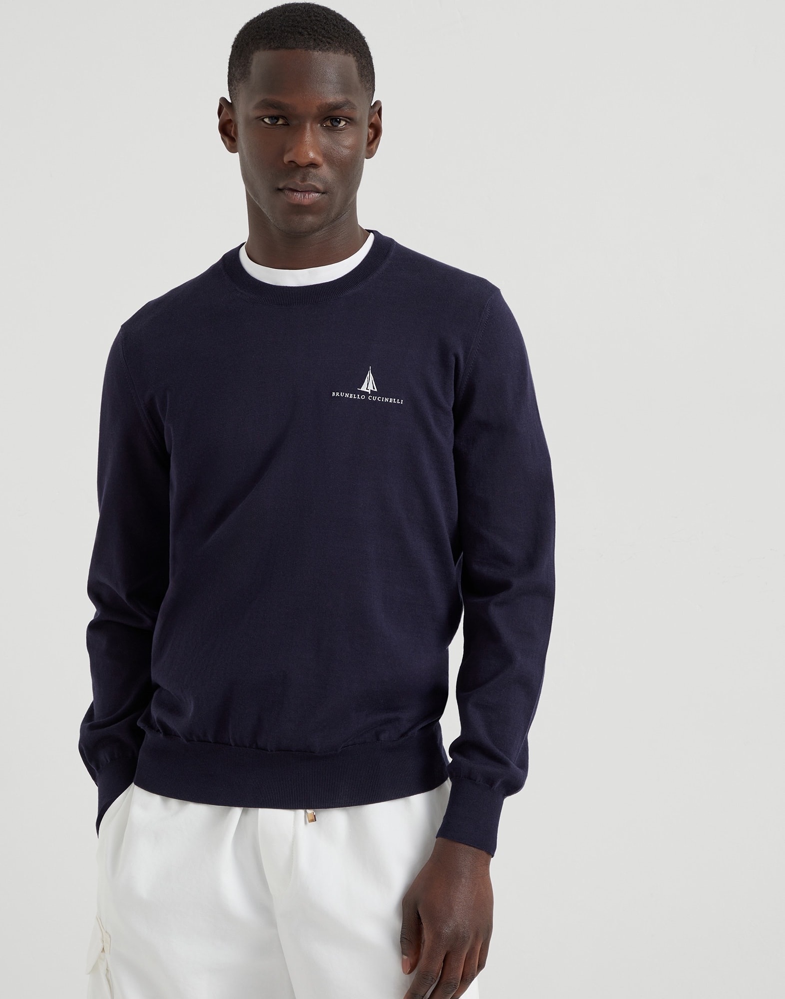 NO:510647,Top quality>Office official website is released simultaneously! All accessories are customized for original products, and the trading company's genuine product orders. High-end custom imported fabrics are extracted from natural plant fibers. They are thinner than ordinary cotton fabrics. They feel soft and comfortable to wear. They are not easy to irritate the skin. The fabric is hygroscopic and breathable. Size: 48-56,,alexander wang19860909顶级品质>专柜官网同步发售！辅料全部原版定制出品,贸易公司真品订单.高级定制进口面料,以天然植物纖維提炼出来,比一般棉织物轻薄 手感柔软,穿着舒适 完全不易有刺激皮肤 面料吸湿性、透气性良好 尺码: 48-56,,alexander wang,Men's clothing