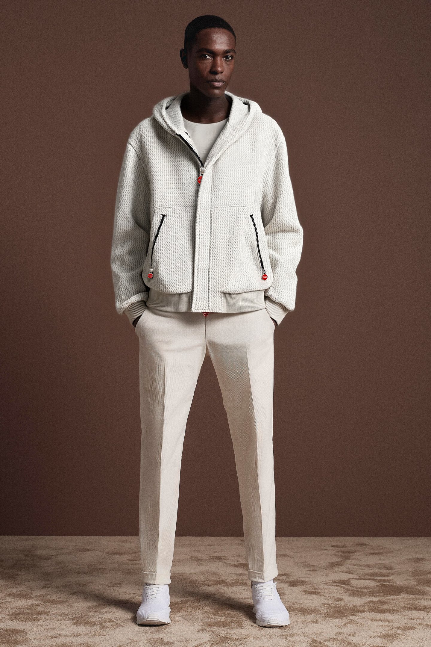 NO:596800,Kiton, top quality>sold simultaneously on the official website of the counter! The accessories are all original and custom-made, genuine orders from trading companies. Advanced custom-made imported fabrics, extracted from natural plant fibers, are lighter and thinner than ordinary cotton fabrics, soft to the touch and comfortable to wear. It is not easy to irritate the skin at all. The fabric has good hygroscopicity and breathability. Size: 48-56, alexander wang19860909Kiton、顶级品质>专柜官网同步发售！辅料全部原版定制出品,贸易公司真品订单.高级定制进口面料,以天然植物纖維提炼出来,比一般棉织物轻薄 手感柔软,穿着舒适 完全不易有刺激皮肤 面料吸湿性、透气性良好 尺码: 48-56,,alexander wang,Men's clothing