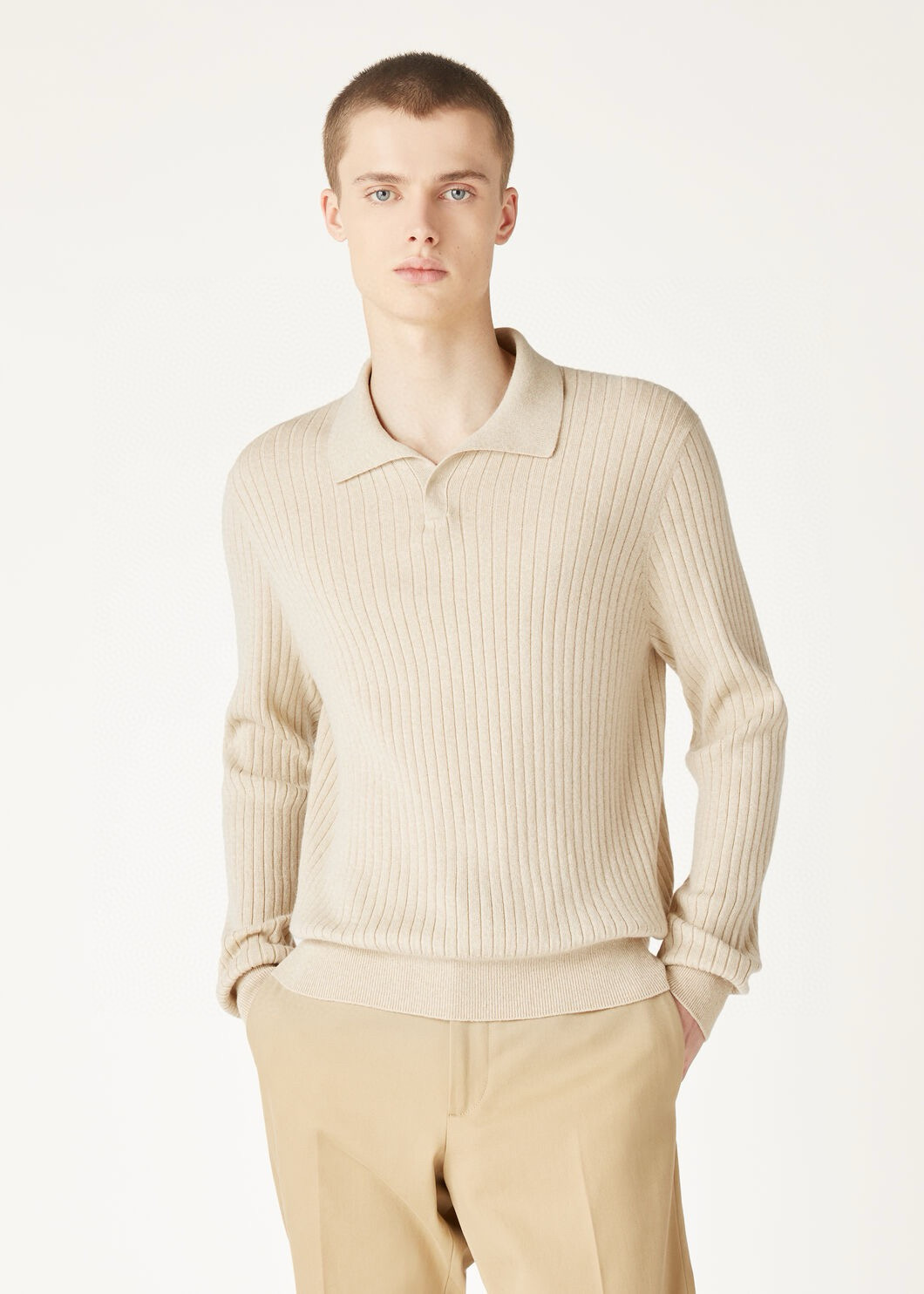 NO:606433,Top quality>On sale simultaneously on the official website of the counter! The accessories are all original and custom-made, genuine orders from trading companies. Advanced custom-made imported fabrics, extracted from natural plant fibers, are lighter and thinner than ordinary cotton fabrics, soft to the touch and comfortable to wear. It is not easy to irritate the skin at all. The fabric has good hygroscopicity and breathability. Size: 48-56, alexander wang19860909顶级品质>专柜官网同步发售！辅料全部原版定制出品,贸易公司真品订单.高级定制进口面料,以天然植物纖維提炼出来,比一般棉织物轻薄 手感柔软,穿着舒适 完全不易有刺激皮肤 面料吸湿性、透气性良好 尺码: 48-56,,alexander wang,Men's clothing