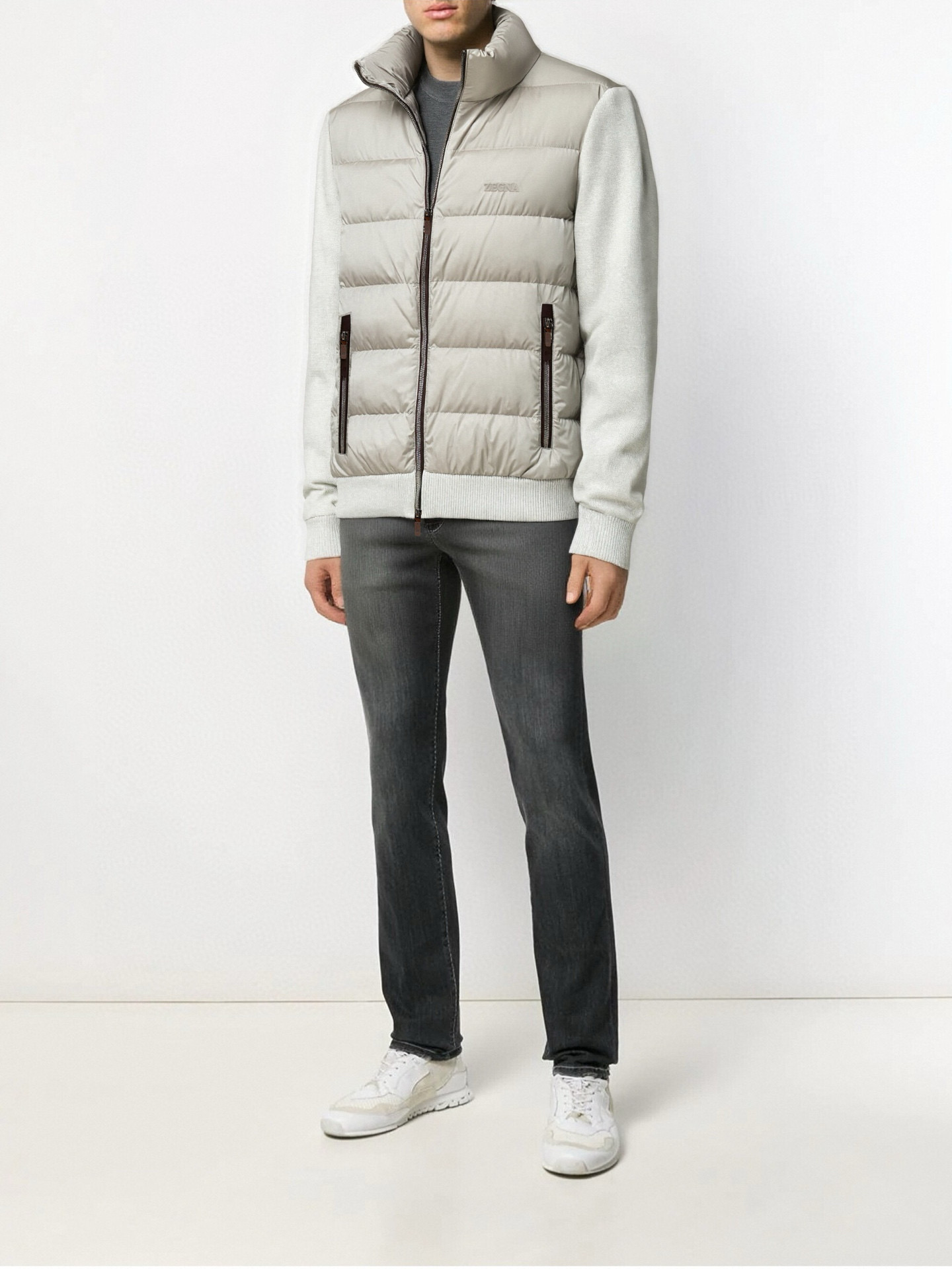 顶级品质>(羽绒系列)专柜官网同步发售！辅料全部原版定制出品，贸易公司真品订单。高级定制进口面料，以天然