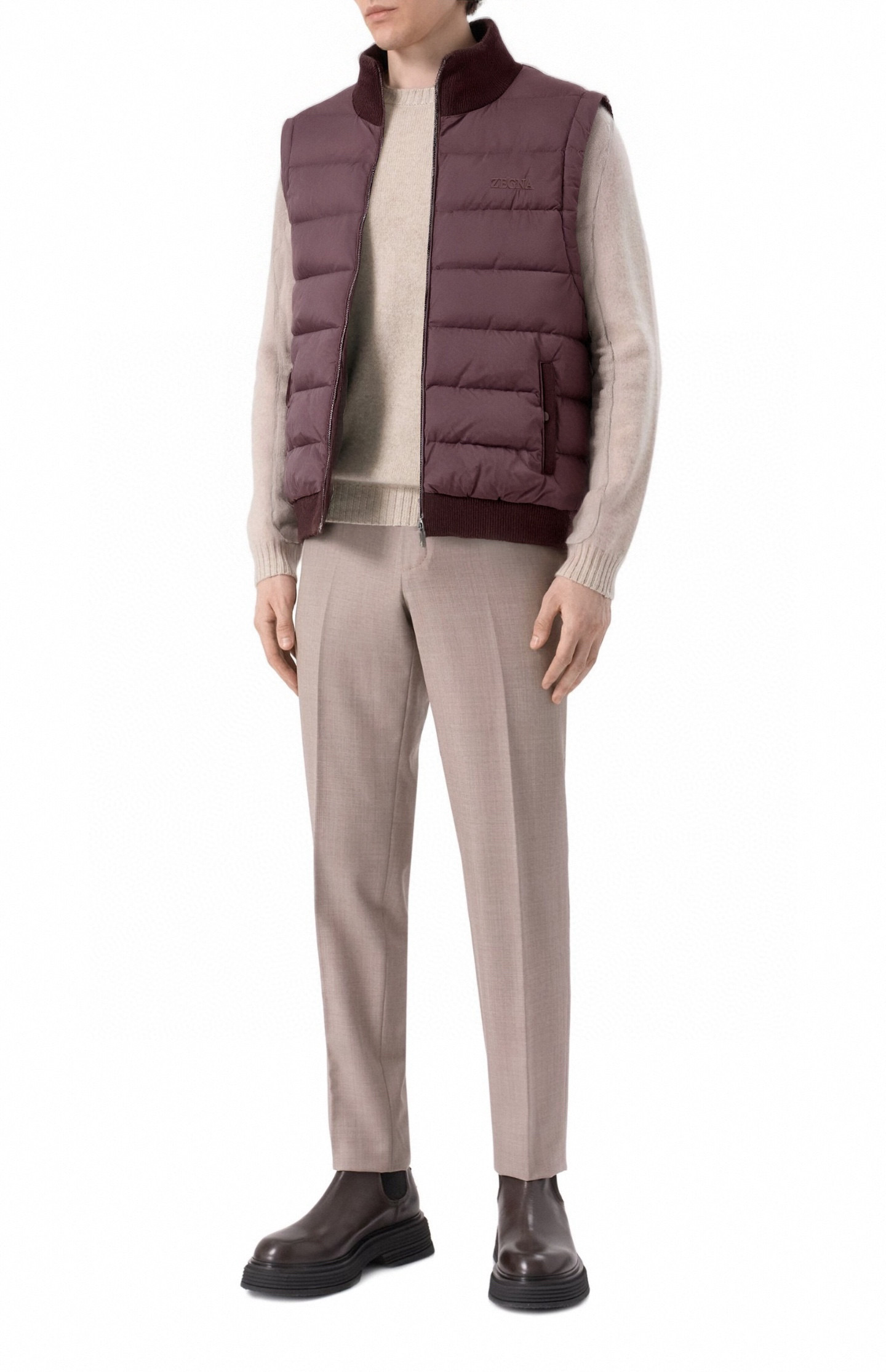 顶级品质>(羽绒系列)专柜官网同步发售！辅料全部原版定制出品，贸易公司真品订单。高级定制进口面料，以天然