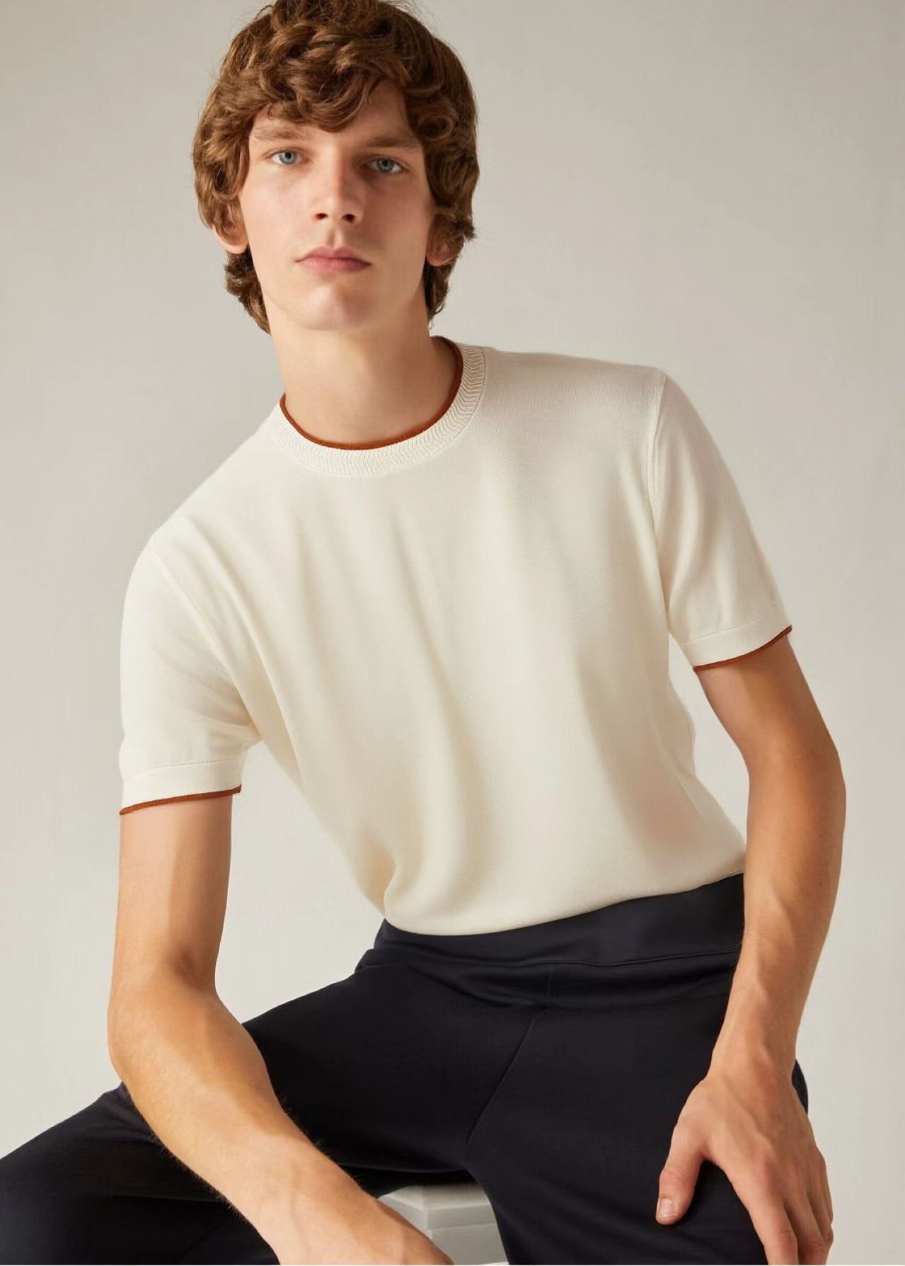 NO:734977,High-end goods > 26 new models (acetic acid/tencel/mulberry silk/blended) are on sale simultaneously on the official website of the counter! All auxiliary materials are original custom-made and genuine orders from trading companies. Advanced custom-made imported fabrics are extracted from natural plant fibers. They are lighter and thinner than ordinary cotton fabrics. They are soft to the touch and comfortable to wear. They are not easy to irritate the skin at all. The fabric has good hygroscopicity and breathability. Size: 48-56,,19860909高级货>26新款(醋酸/天丝/桑蚕丝/混纺)专柜官网同步发售！辅料全部原版定制出品,贸易公司真品订单.高级定制进口面料,以天然植物纖維提炼出来,比一般棉织物轻薄 手感柔软,穿着舒适 完全不易有刺激皮肤 面料吸湿性、透气性良好 尺码: 48-56,,,Men's clothing