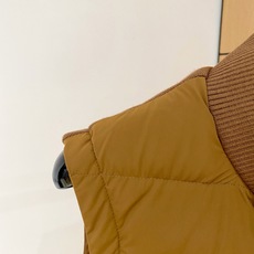 羽绒服 高级货 <羽绒系列> 26秋冬最新款式 专柜官网同步发售!辅料全部原版定制出品,贸易公司真品订单。高级定制进口面 羽绒服 高级货 <羽绒系列> 26秋冬最新款式 专柜官网同步发售!辅料全部原版定制出品,贸易公司真品订单。高级定制进口面