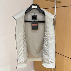 羽绒服 高级货 <羽绒系列> 26秋冬最新款式 专柜官网同步发售!辅料全部原版定制出品,贸易公司真品订单。高级定制进口面 羽绒服 高级货 <羽绒系列> 26秋冬最新款式 专柜官网同步发售!辅料全部原版定制出品,贸易公司真品订单。高级定制进口面