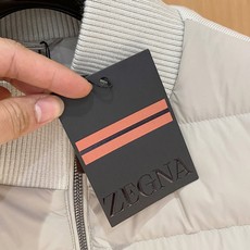 羽绒服 高级货 <羽绒系列> 26秋冬最新款式 专柜官网同步发售!辅料全部原版定制出品,贸易公司真品订单。高级定制进口面 羽绒服 高级货 <羽绒系列> 26秋冬最新款式 专柜官网同步发售!辅料全部原版定制出品,贸易公司真品订单。高级定制进口面