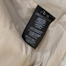 羽绒服 高级货 <羽绒系列> 26秋冬最新款式 专柜官网同步发售!辅料全部原版定制出品,贸易公司真品订单。高级定制进口面 羽绒服 高级货 <羽绒系列> 26秋冬最新款式 专柜官网同步发售!辅料全部原版定制出品,贸易公司真品订单。高级定制进口面