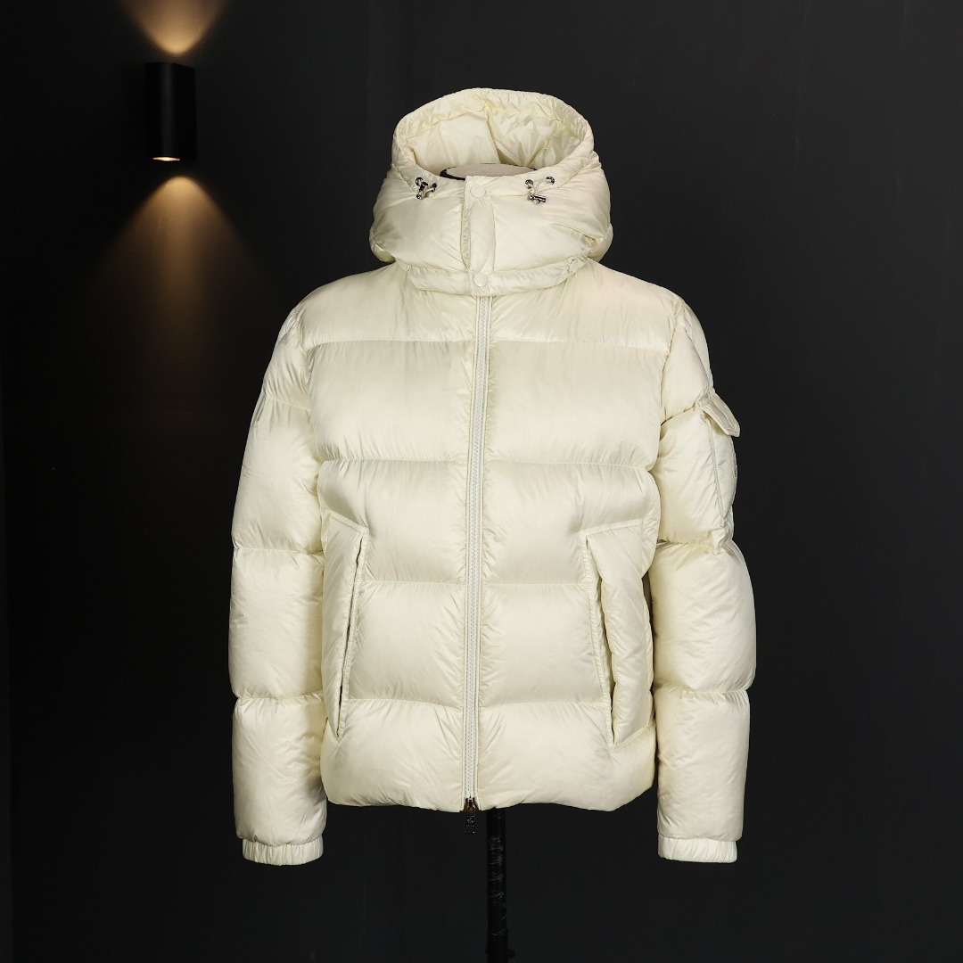 顶级
Moncler盟可睐 FW25 Couyere Hooded Short Down Jacket 连帽短款拉链羽绒服 
编码:A-AD15