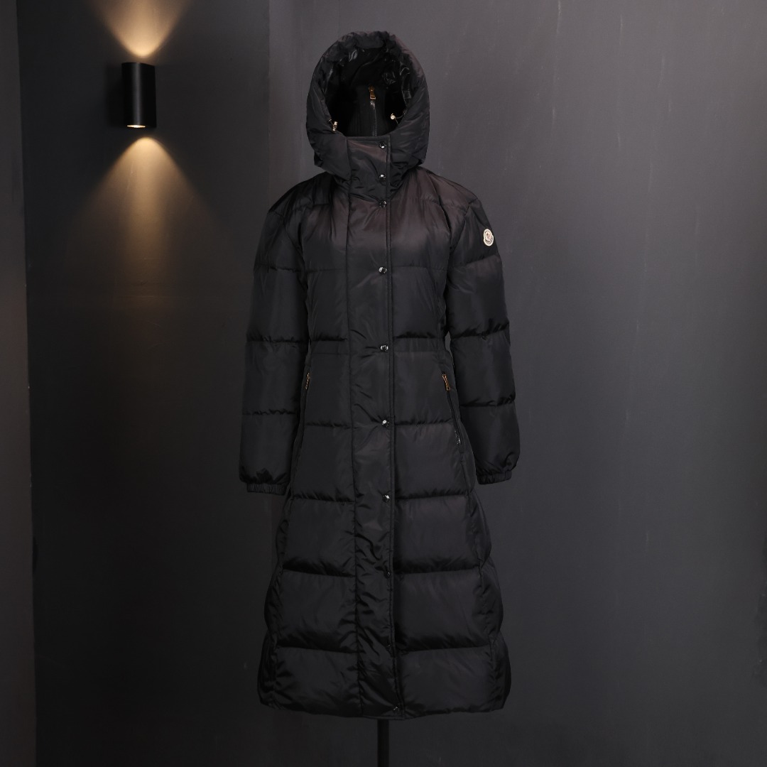 Moncler/盟可睐 蒙口新在逃公主 Chamer鹅绒连帽长款外套纯色常规长袖宽松羽绒服 女款 编码:A-JX17