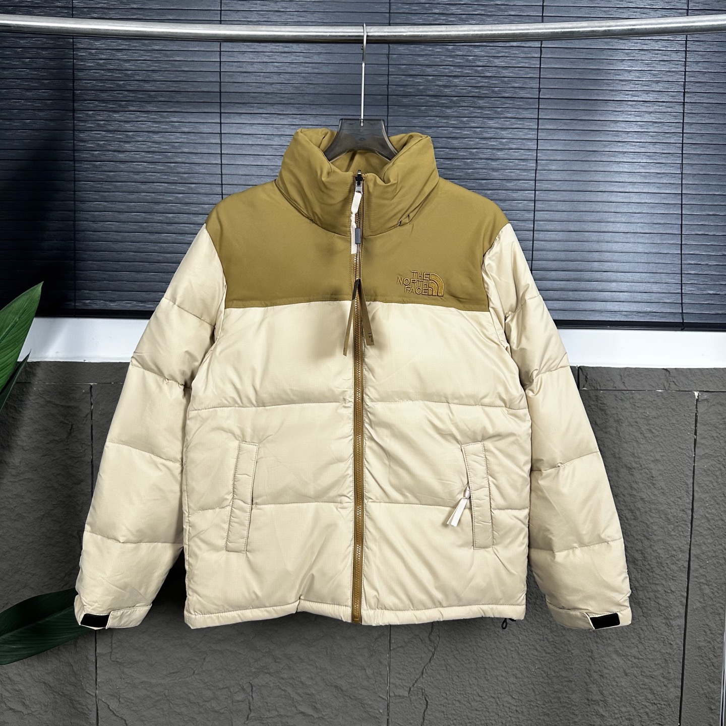 THE NORTH FACE 1996 防水ダウンジャケット 80白鳩ダウン 高密度ナイロン 防風撥水 4級防水 日本製刺繍 最高品質復刻