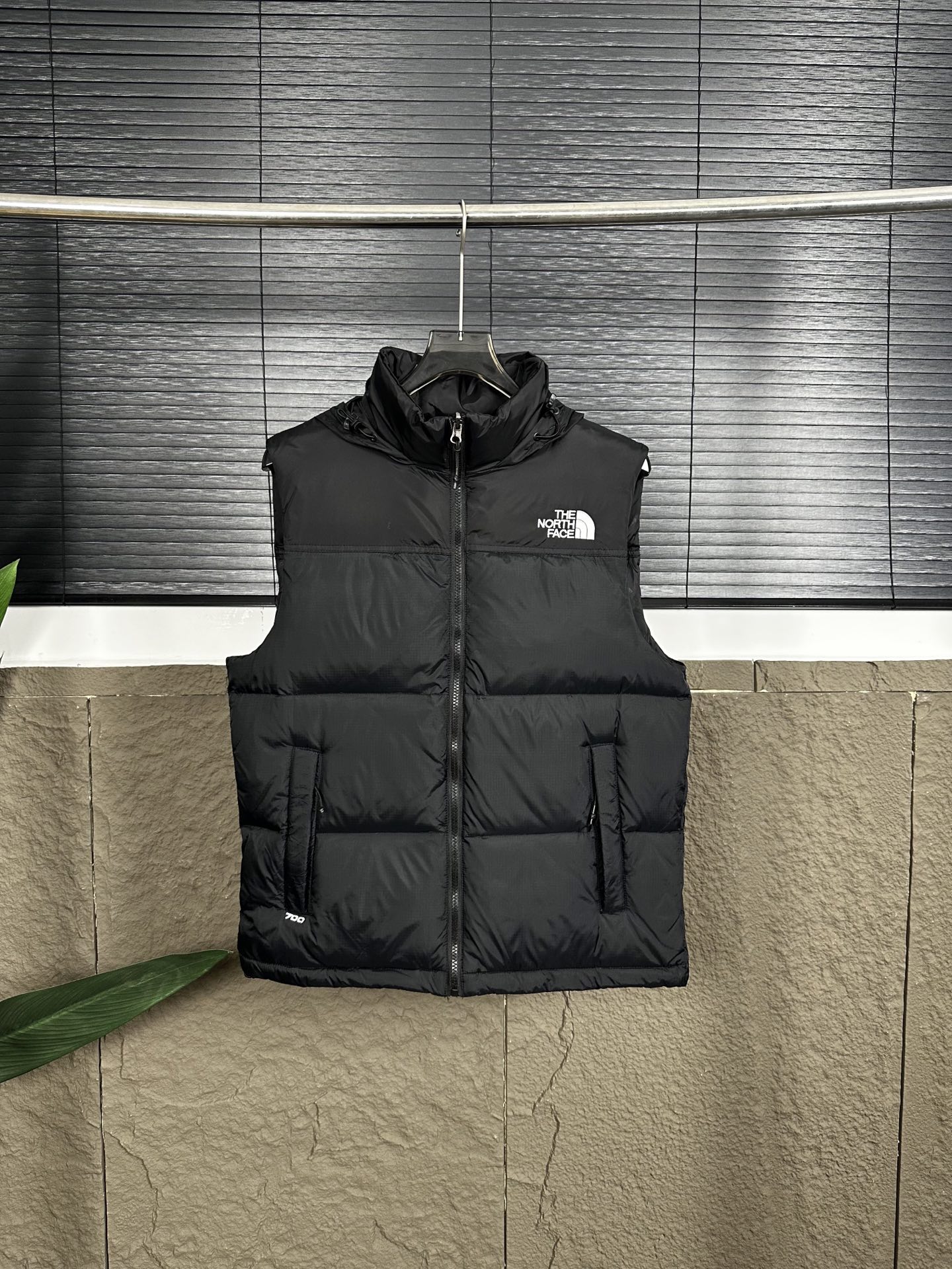 The North Face 1996 ダウンベスト 細格ナイロン 軽量保温 本革仕様