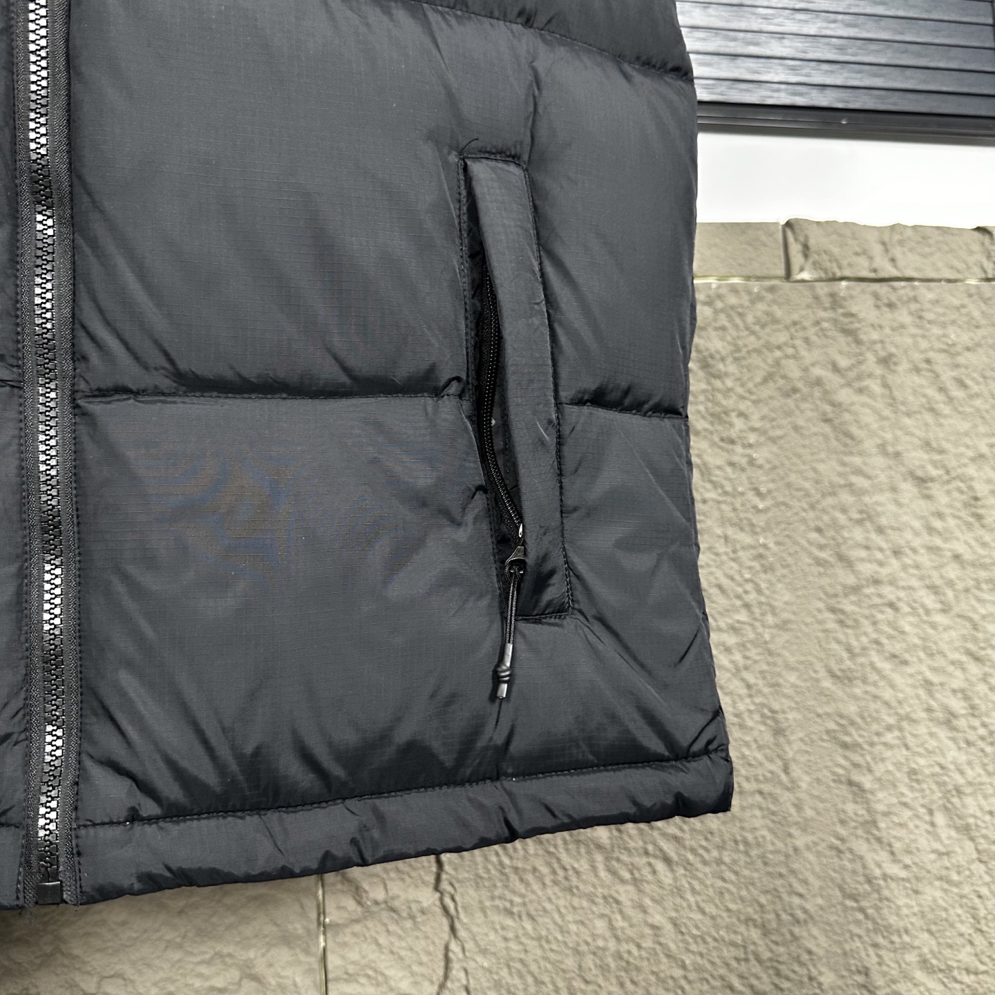 The North Face 1996 ダウンベスト 細格ナイロン 軽量保温 本革仕様