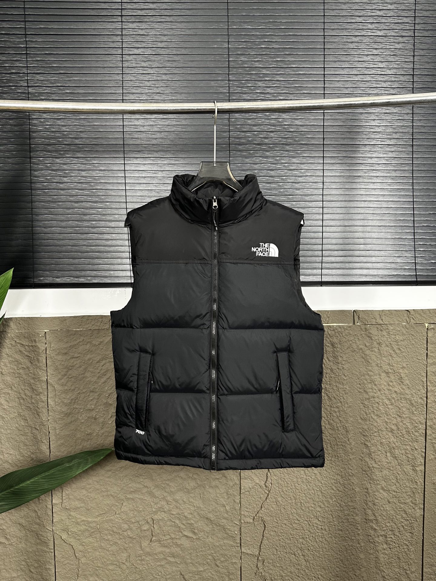 The North Face 1996 ダウンベスト 細格ナイロン 軽量保温 本革仕様
