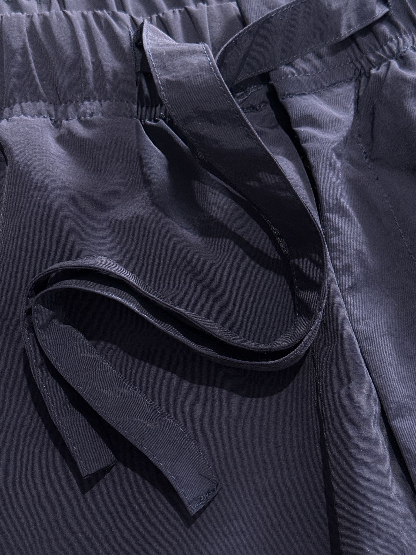 Fendi’s 2024 Spring/Summer Recreational Shorts: High-End Design with Impeccable Detail - 图片 5