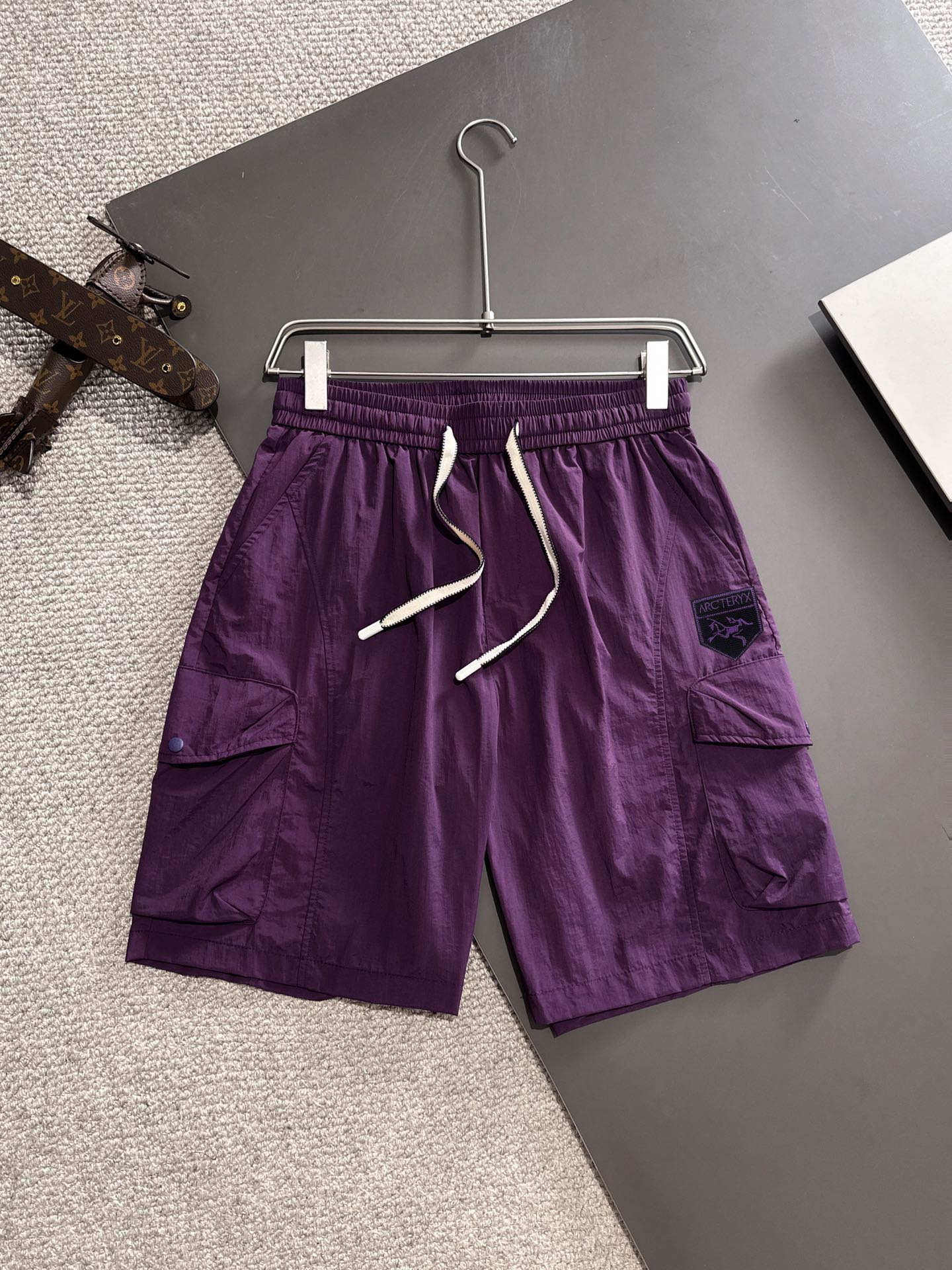 2024 Spring and Summer Collection: High-End Goods with Tailor-Made Details - 图片 1