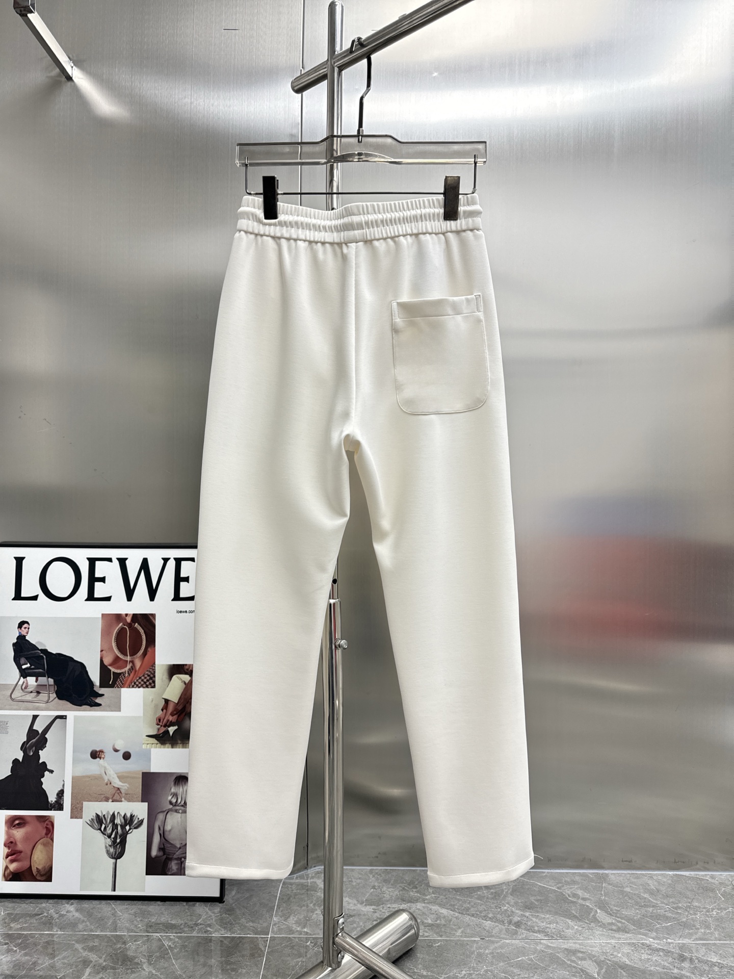 High-End TOU CD 2025 Leisure Pants: Golden Embroidery, Tailored Fit, High Quality - 图片 2